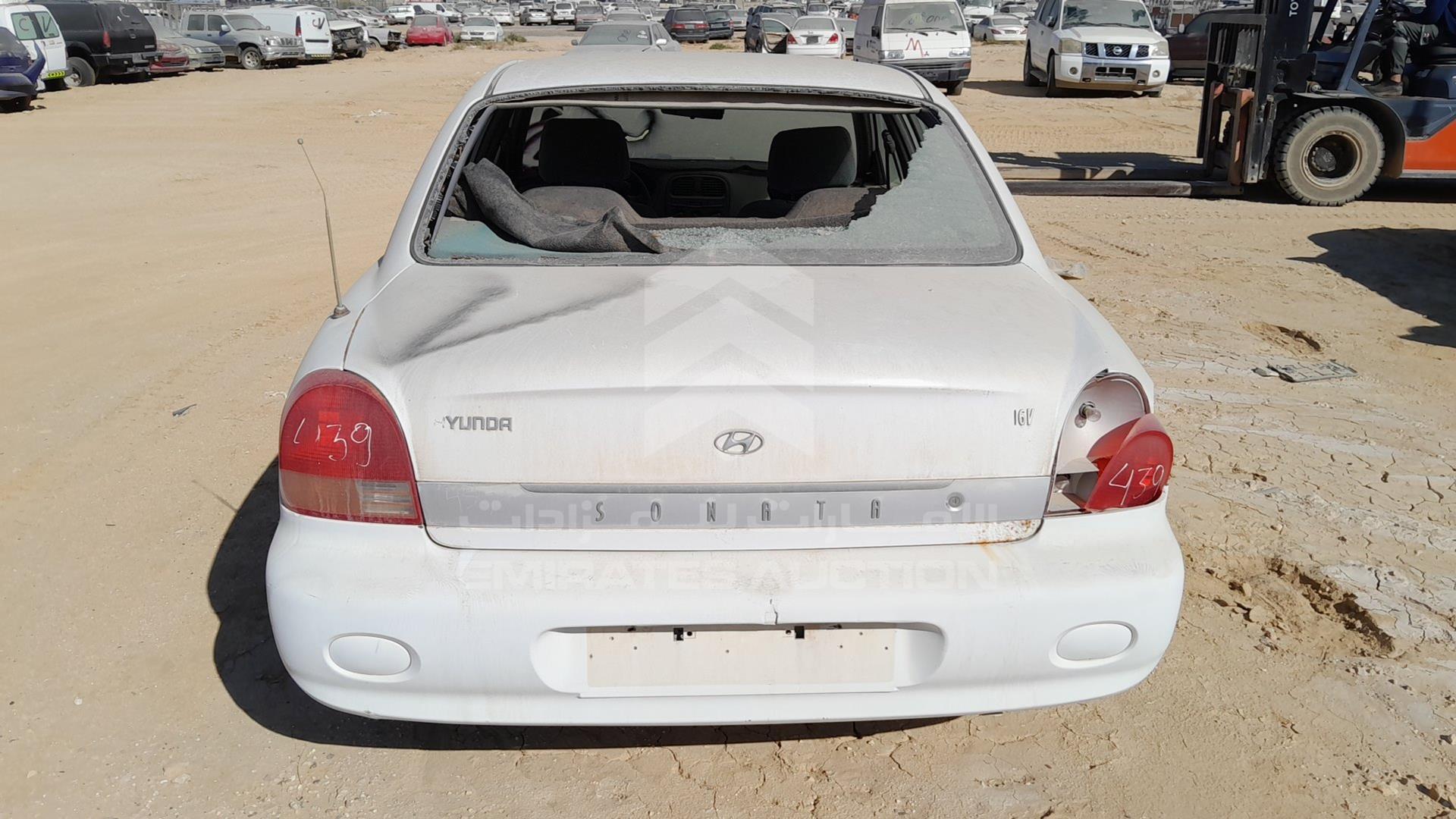 2000 HYUNDAI SONATA VIN: KMHEM41BPYA264462