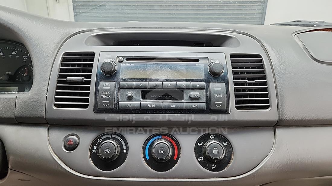 2004 Toyota Camry — Entertainment Systems & Camera Monitor & Navigation — Photo 17