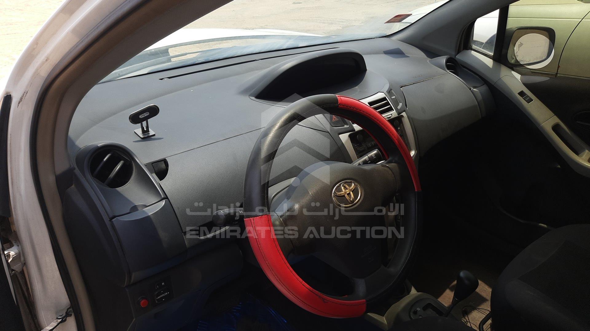 2006 TOYOTA YARIS VIN: JTDKW923265013105