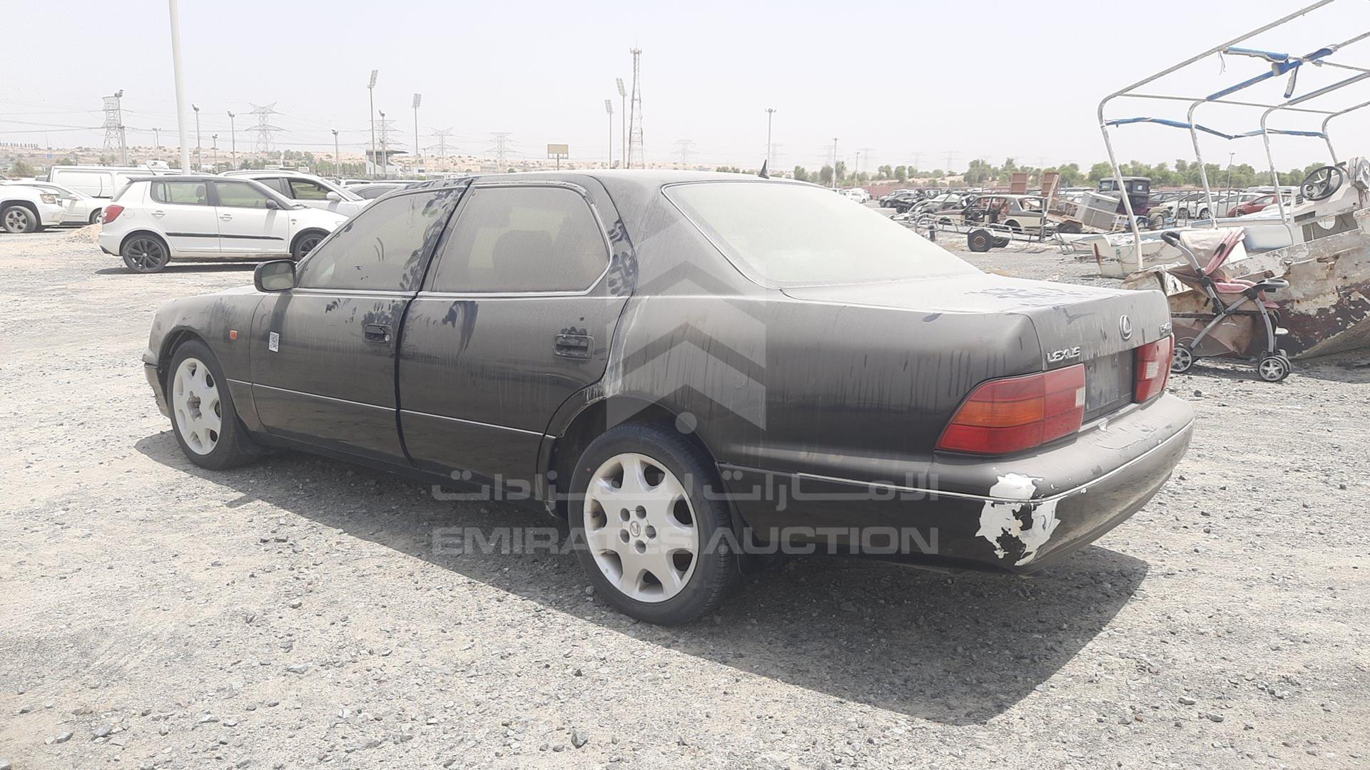 1998 LEXUS LS400 VIN: JT8BH28F2W0137843