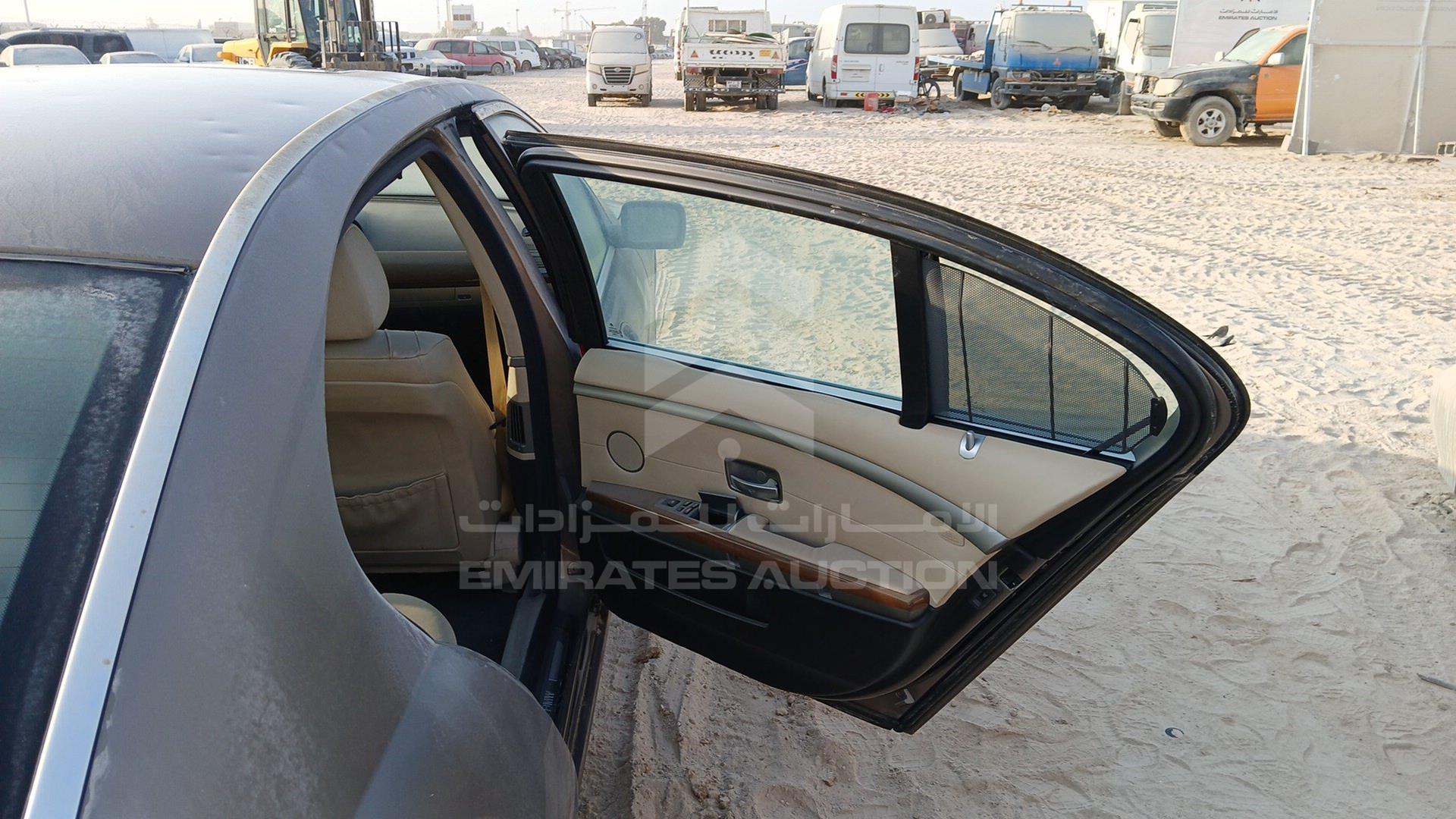 2006 BMW 730 IL VIN: WBAHN21086DS81512