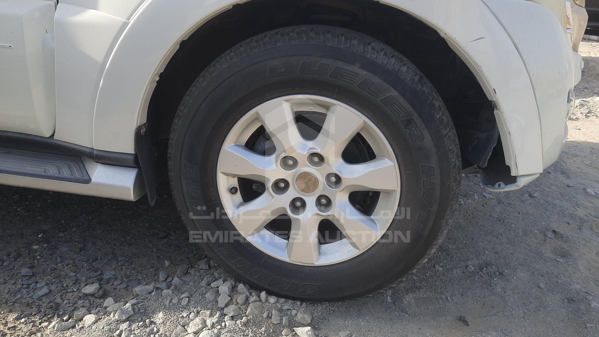 2013 MITSUBISHI PAJERO VIN: JMYLRV95WDJ704832