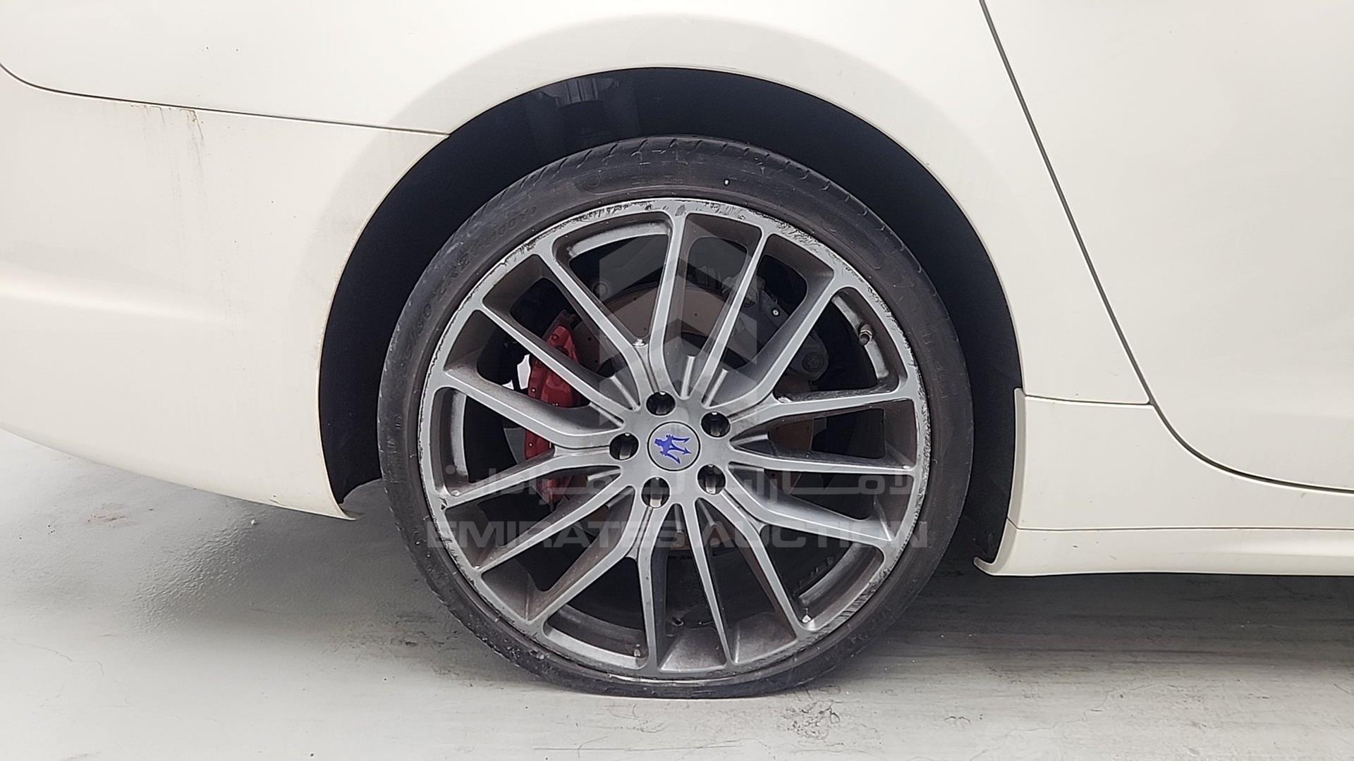 2017 MASERATI QUATTROPORTE VIN: ZAMRP56F8H1232360
