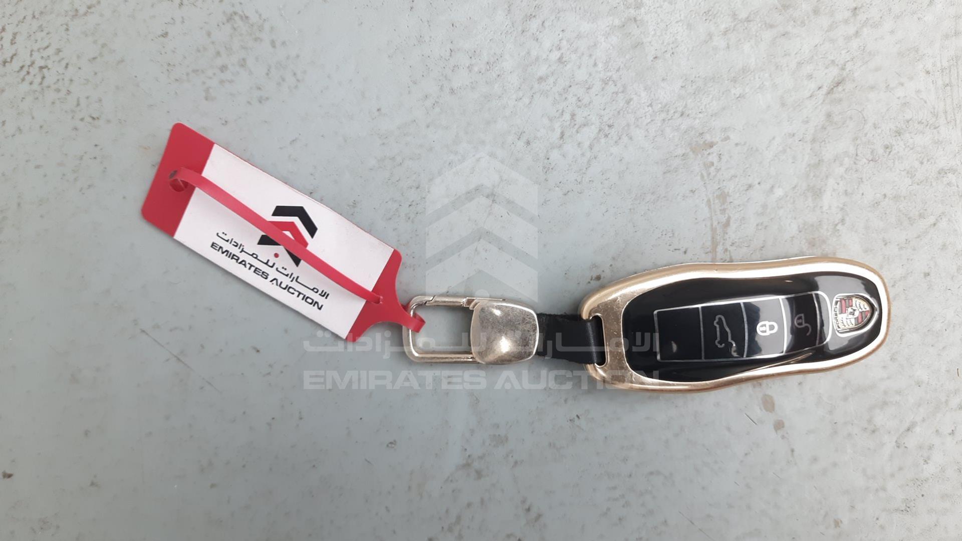 2013 PORSCHE PANAMERA VIN: WP0ZZZ97ZDL000542