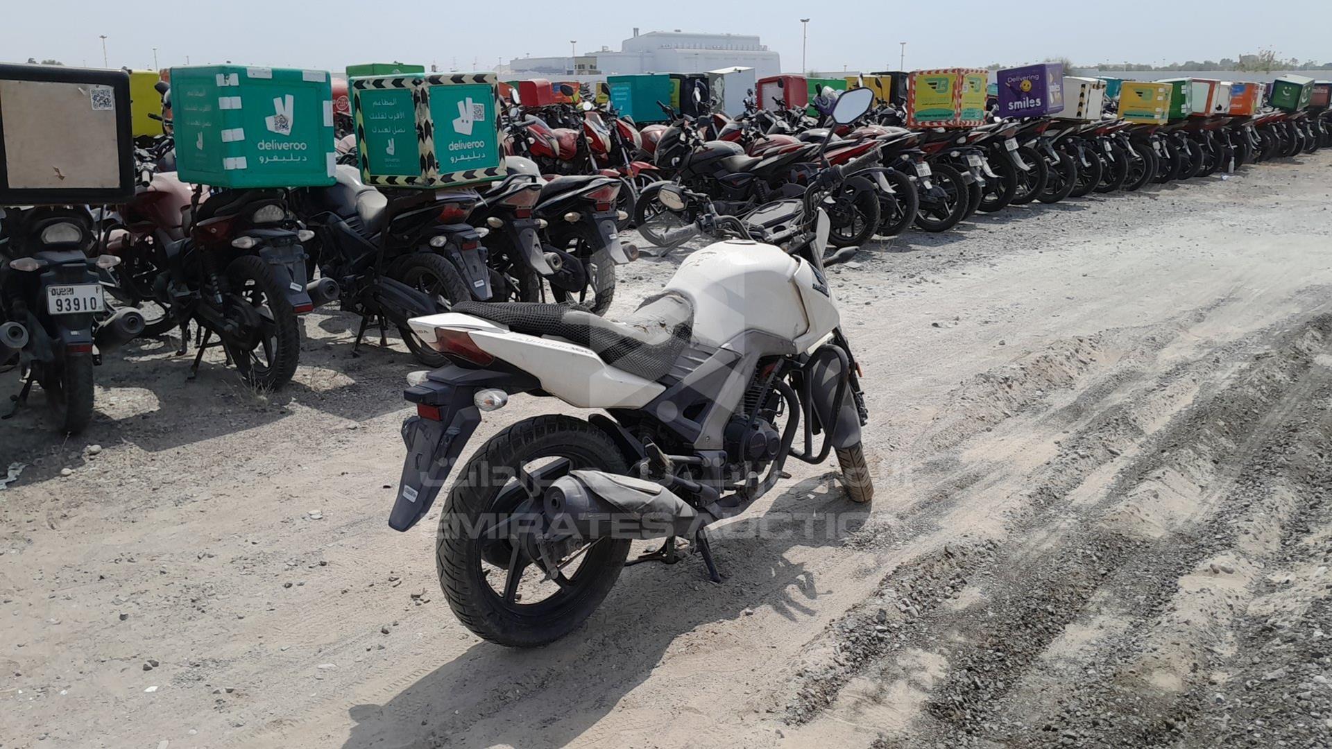 2018 HONDA UNICORN VIN: ME4KC20B4J8003181