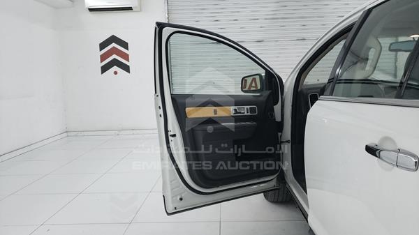 Lincoln MKX 2009 2LMDU88C09BJ01344 Image 31