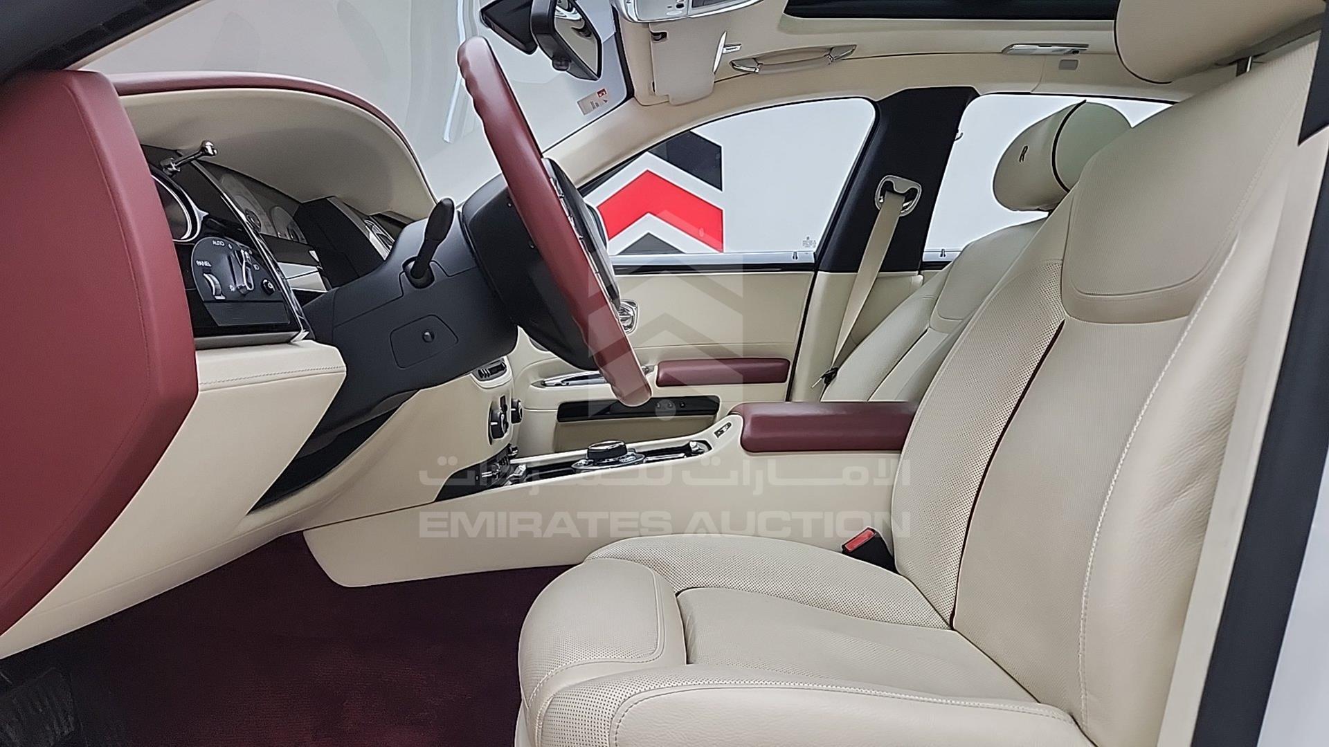2016 ROLLS-ROYCE GHOST VIN: SCA664S09GUX41870