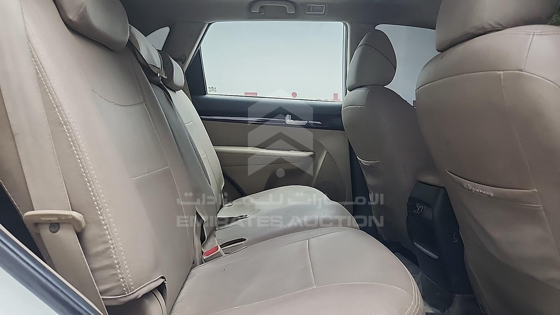 2015 KIA SORENTO VIN: KNAKU8117F5571416