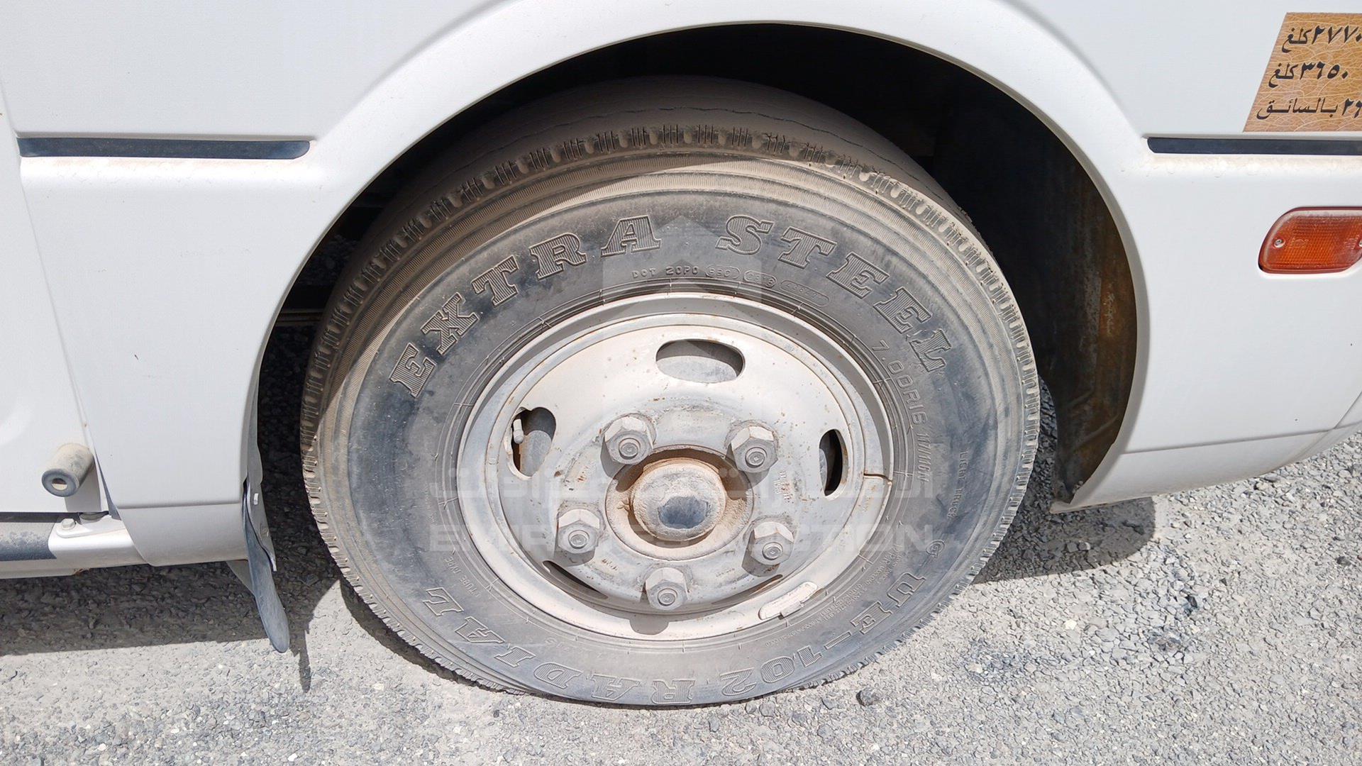 2016 MITSUBISHI ROSA VIN: JL5B3E6P4GRP20646