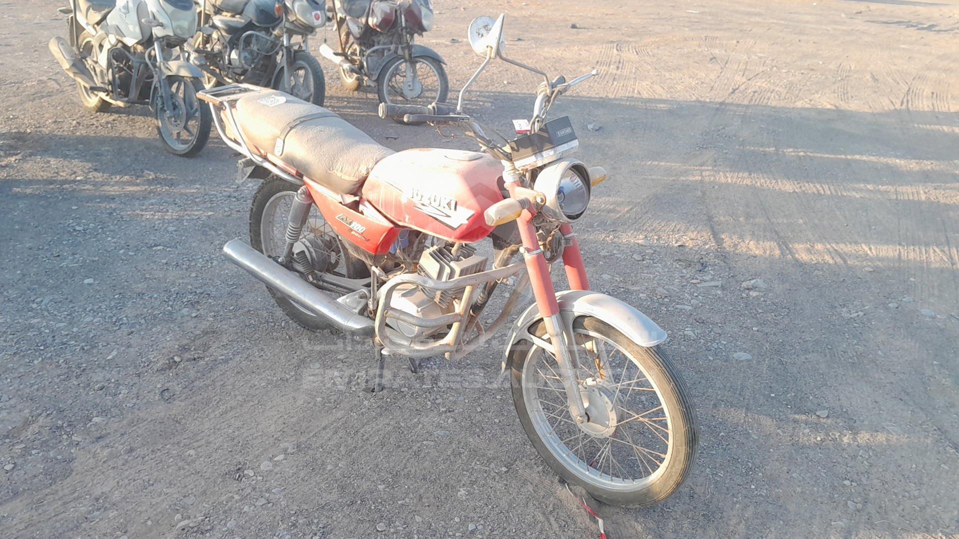 2007 SUZUKI MOTORBIKE VIN: LC6PAGA1070849692