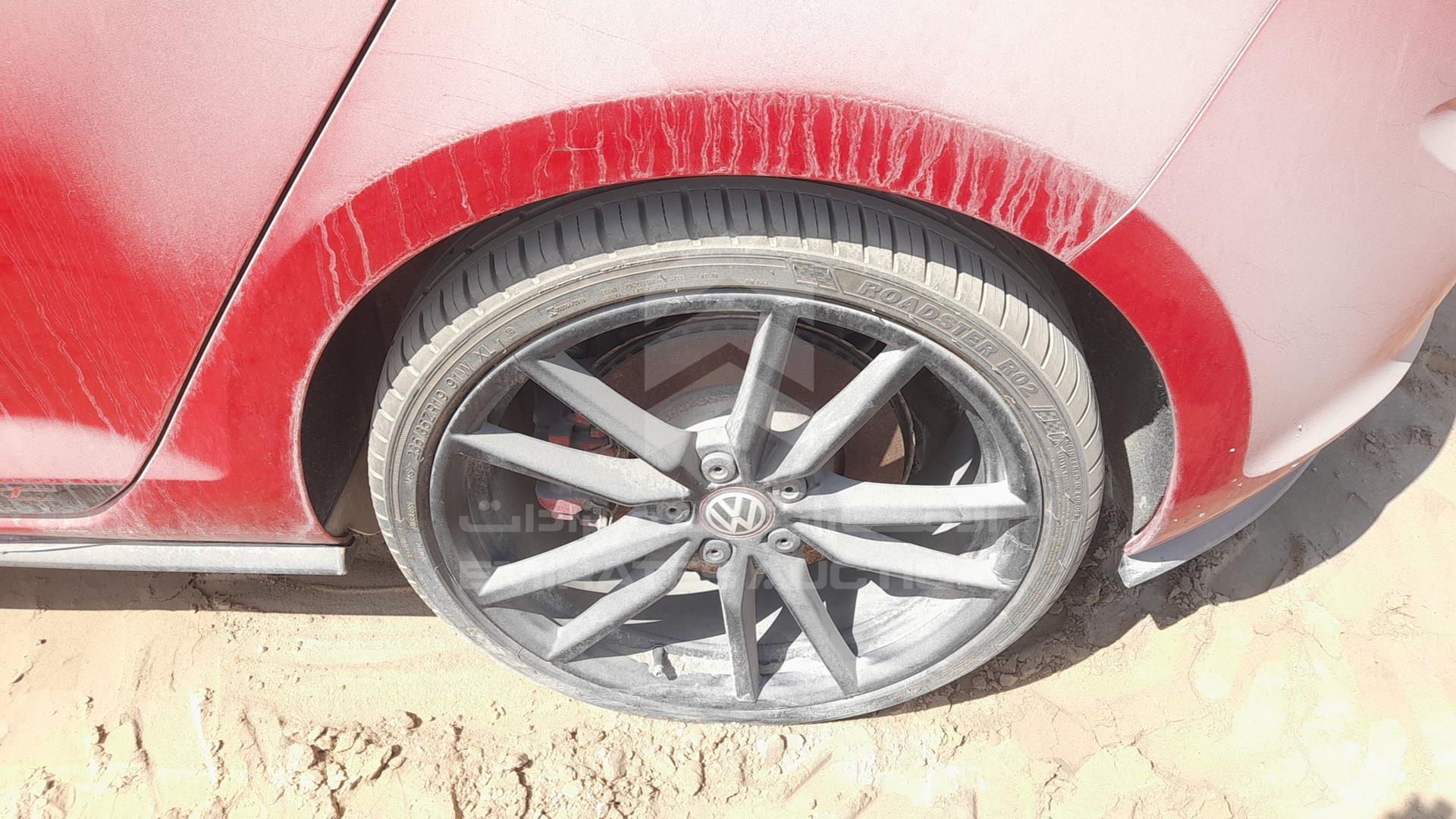 2017 VOLKSWAGEN GOLF VIN: WVWFM2AU8HW053243