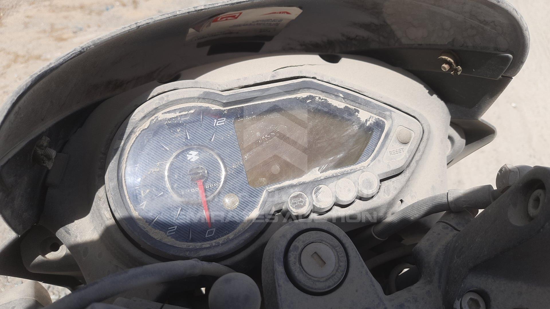 2015 BAJAJ 180 CC VIN: MD2A12DZ8ECH54871