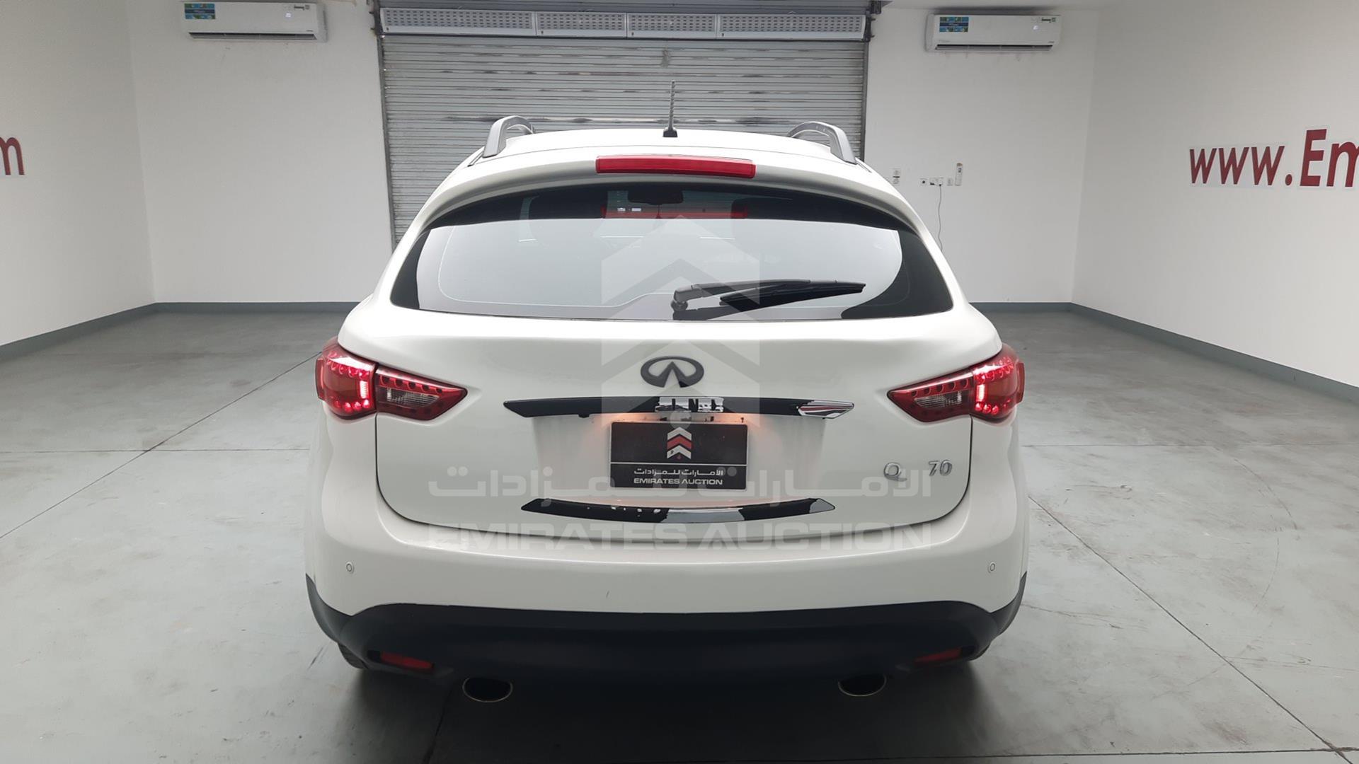 2016 INFINITI QX 70 VIN: JNRCSIMWXGM660013