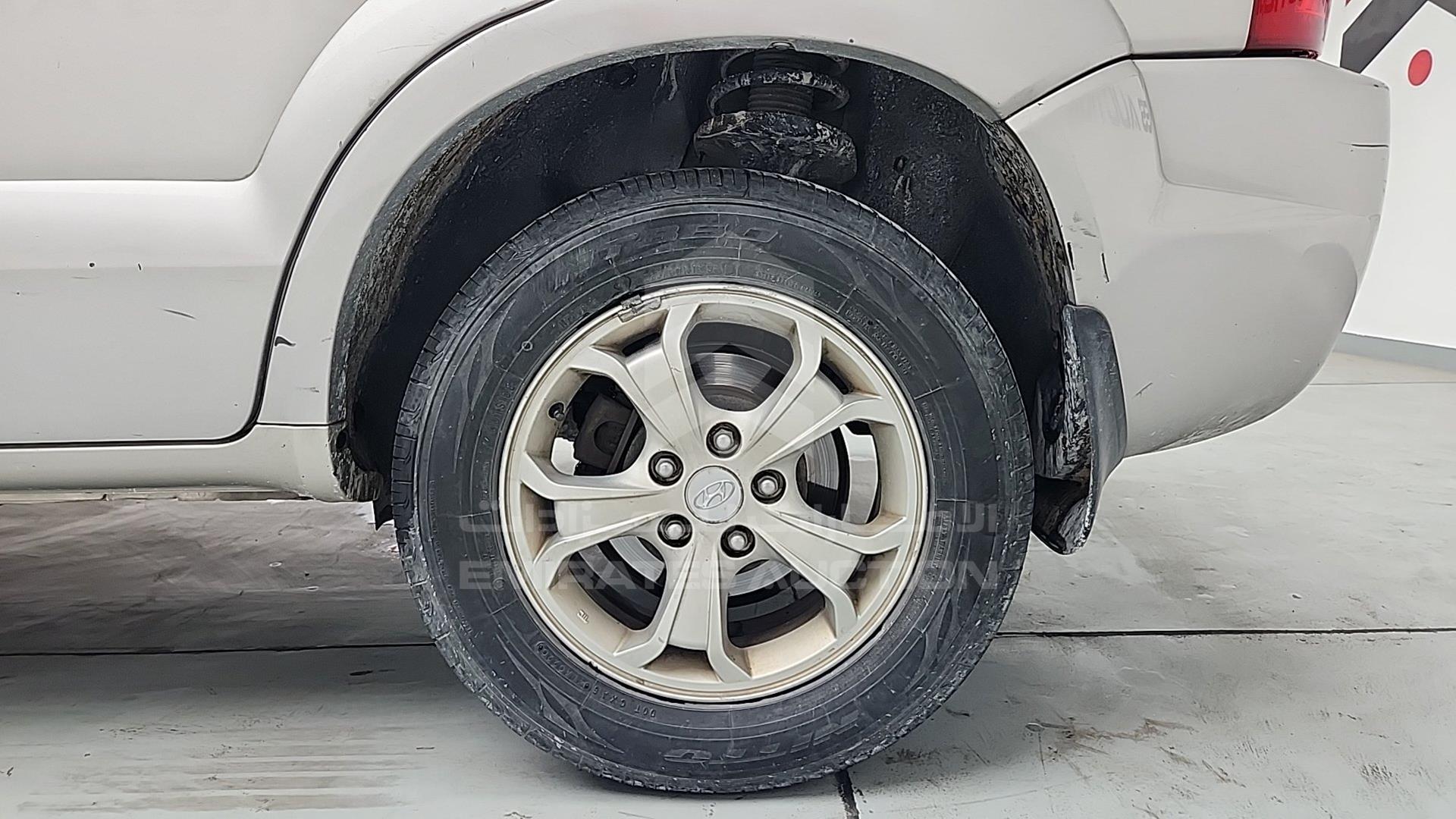 2009 HYUNDAI TUCSON VIN: KMHJM81B99U045432