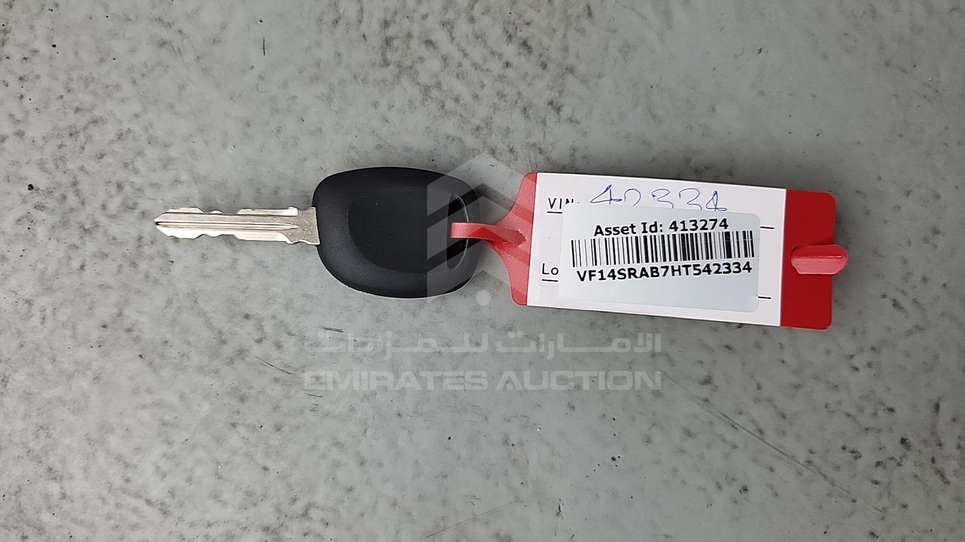 2017 RENAULT SYMBOL VIN: VF14SRAB7HT542334