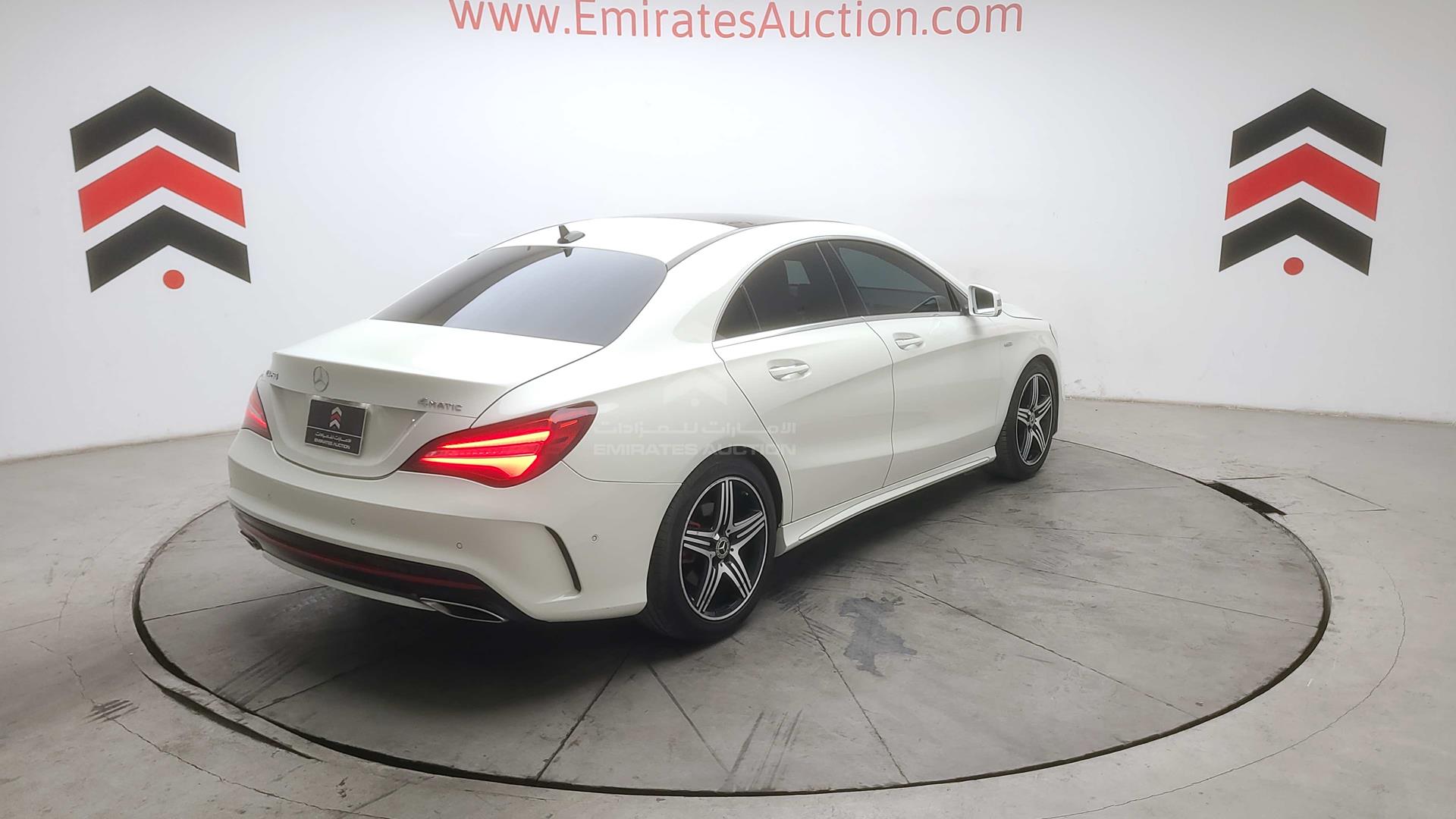 2018 MERCEDES CLA 250 VIN: WDDSJ4GB5JN562281