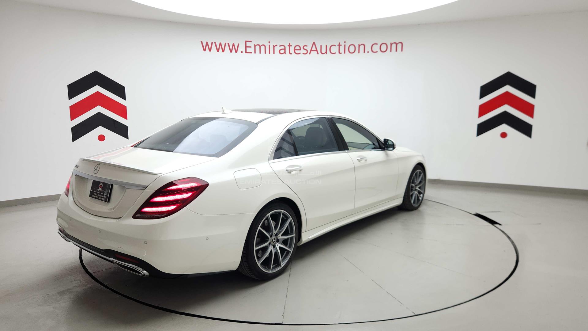 2018 MERCEDES S 560 VIN: WDDUG8DB9JA411664