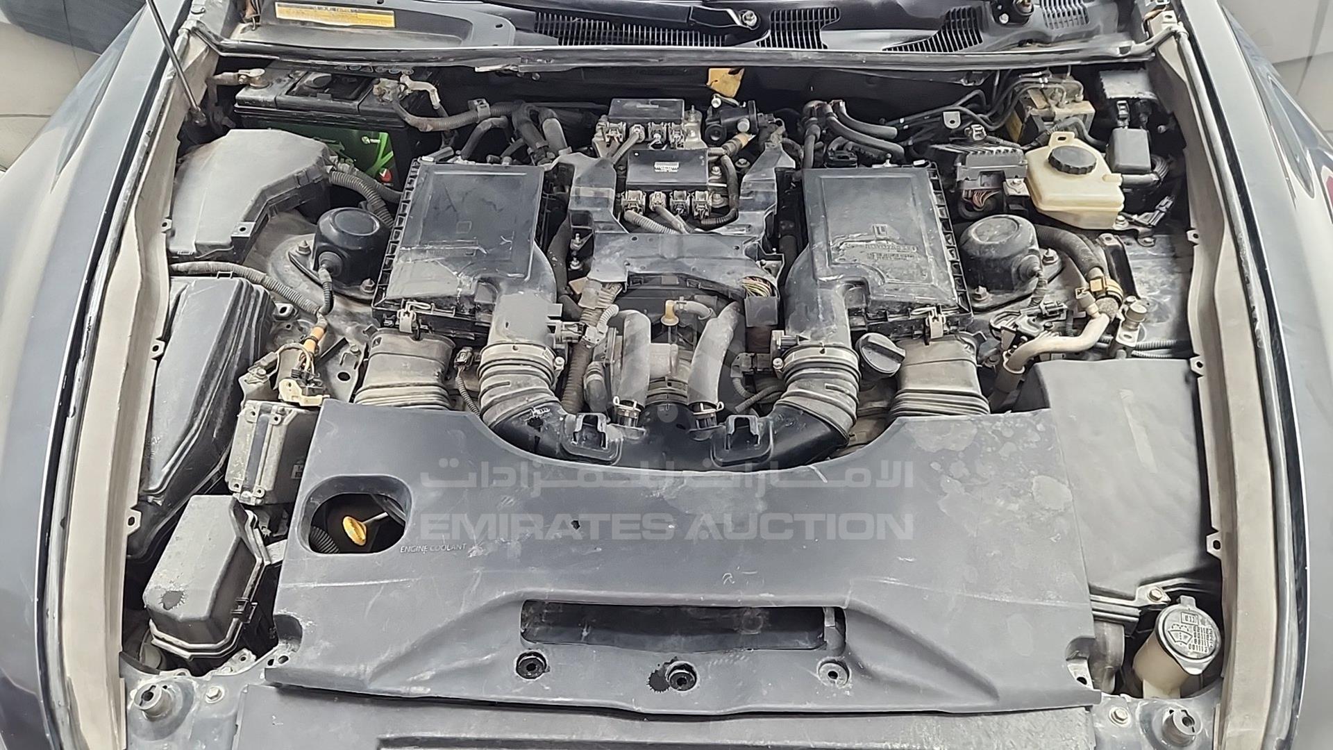 2009 LEXUS LS 460 VIN: JTHGL46F305036386