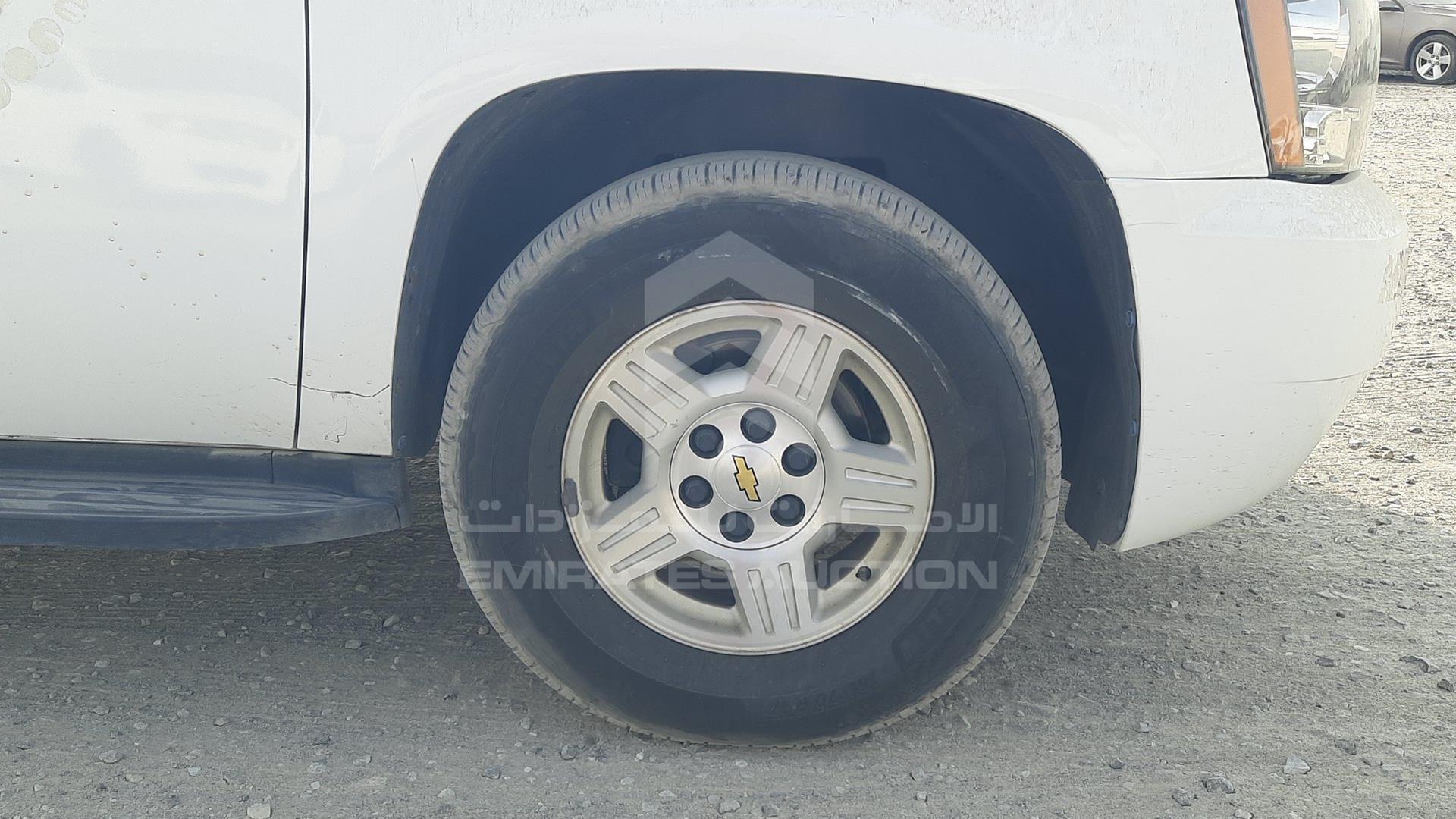 2008 CHEVROLET TAHOE VIN: 1GNFK13J88J124383