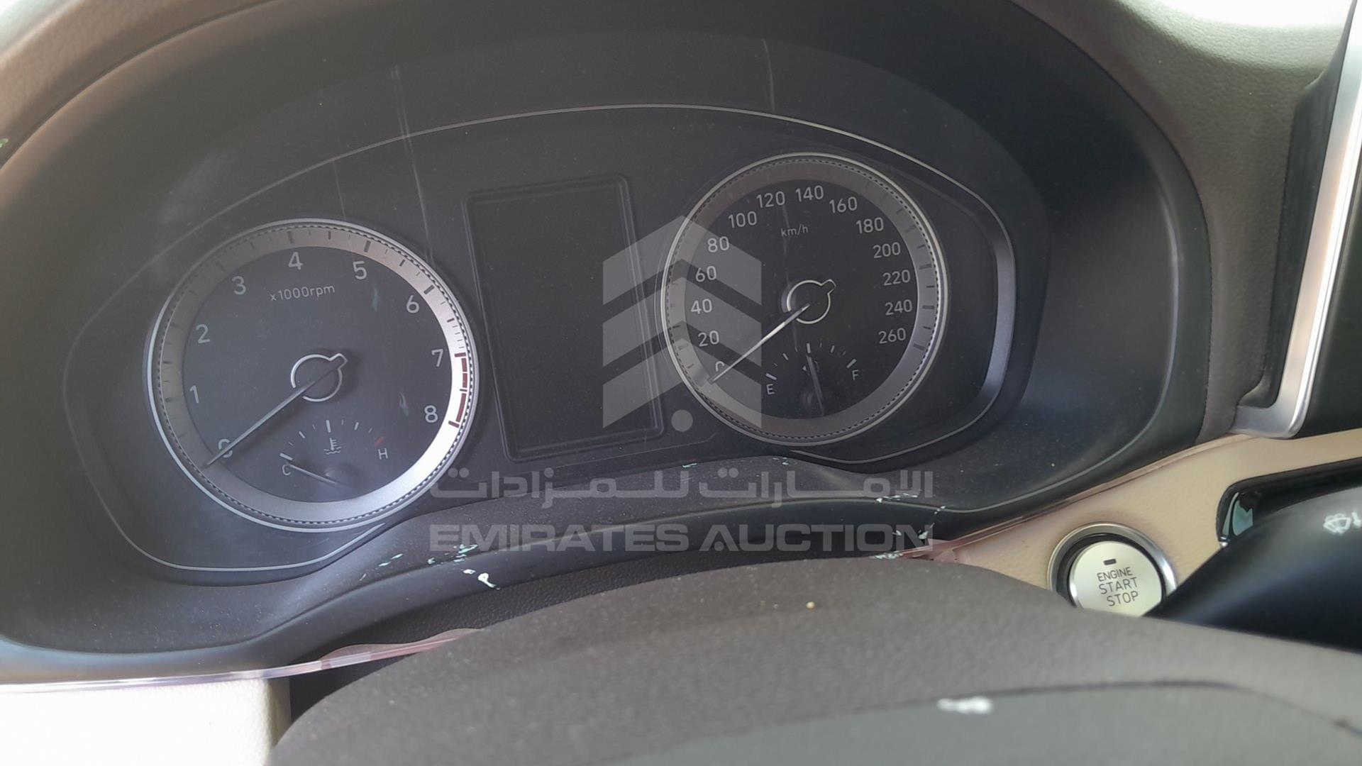 2018 HYUNDAI AZERA VIN: KMHF341F6JA182385
