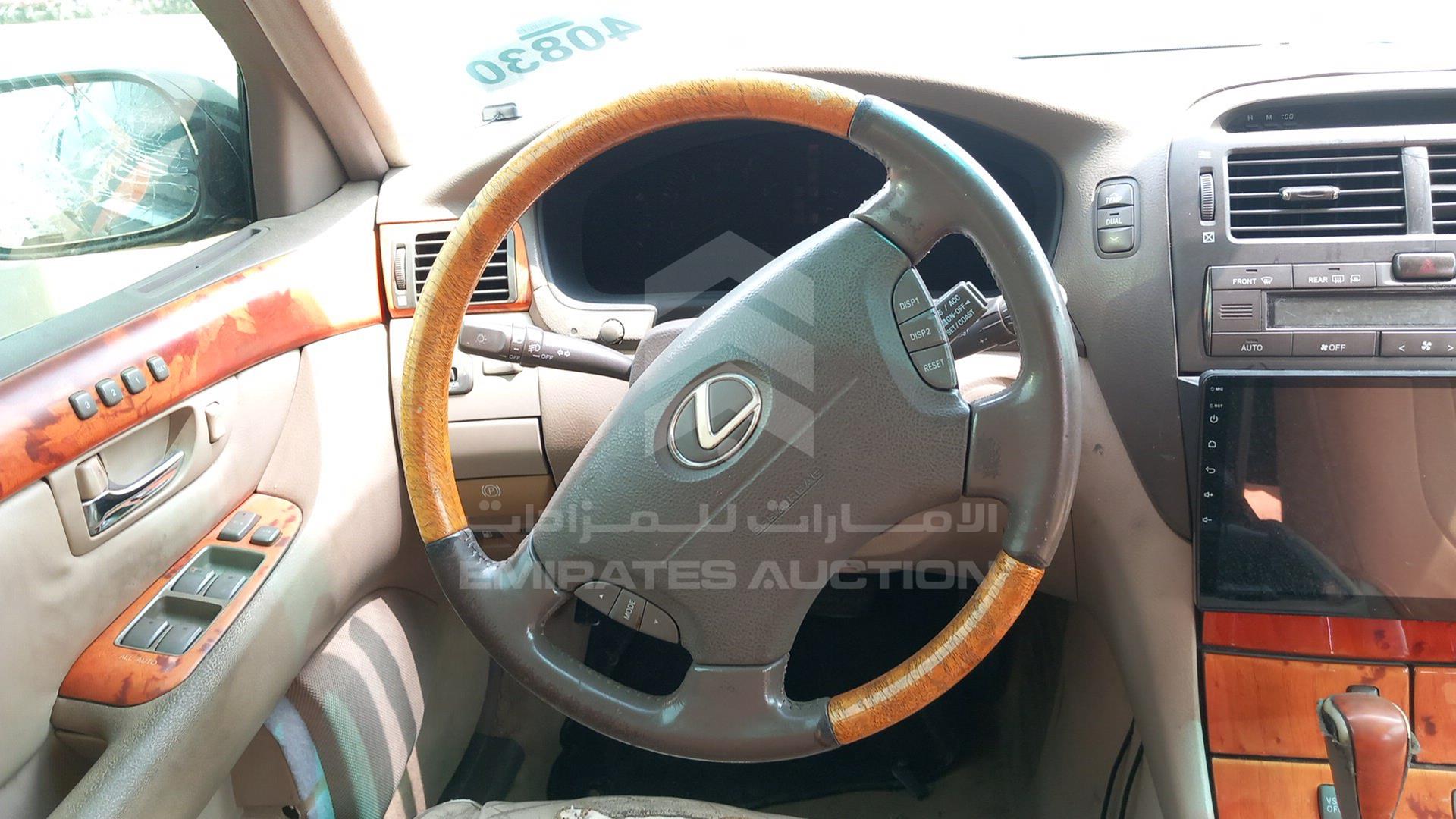 2001 LEXUS LS 430 VIN: JTHBN30FX10001866