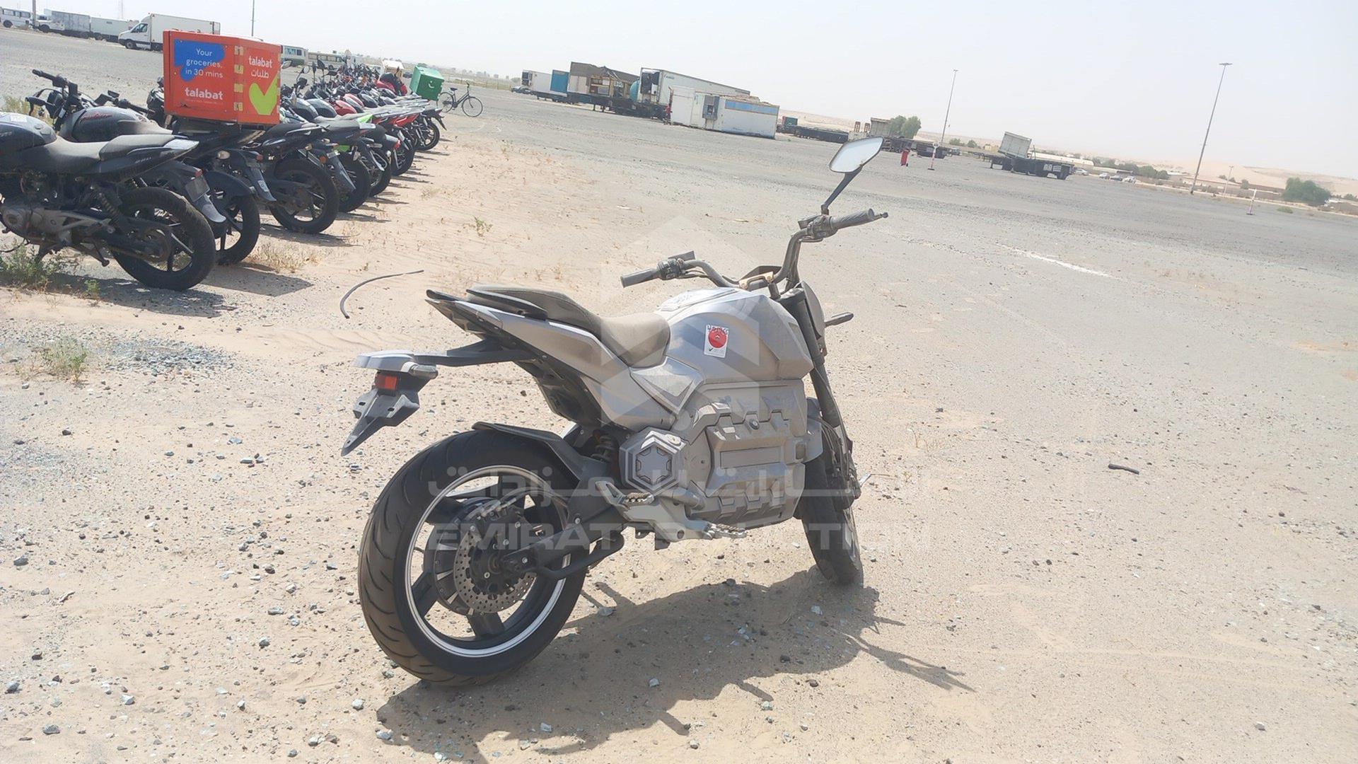 0 MOTORBIKE --- VIN: H1LSVE202PA002251