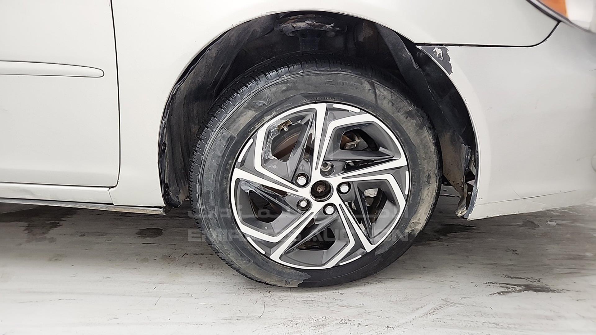 2004 TOYOTA CAMRY VIN: 4T1BE32K54U864496