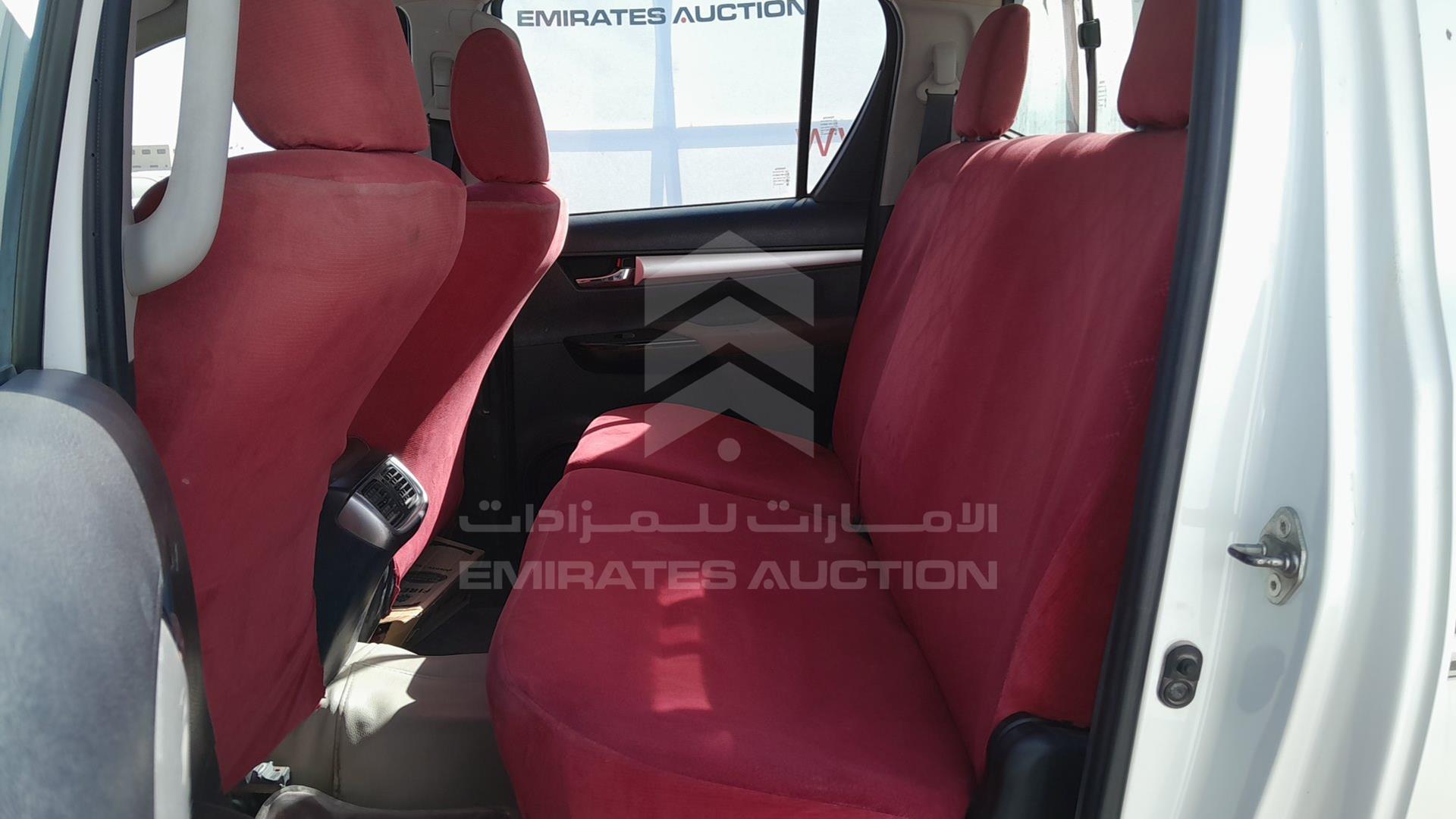 2020 TOYOTA HILUX VIN: MR0HX8CD4L1400235