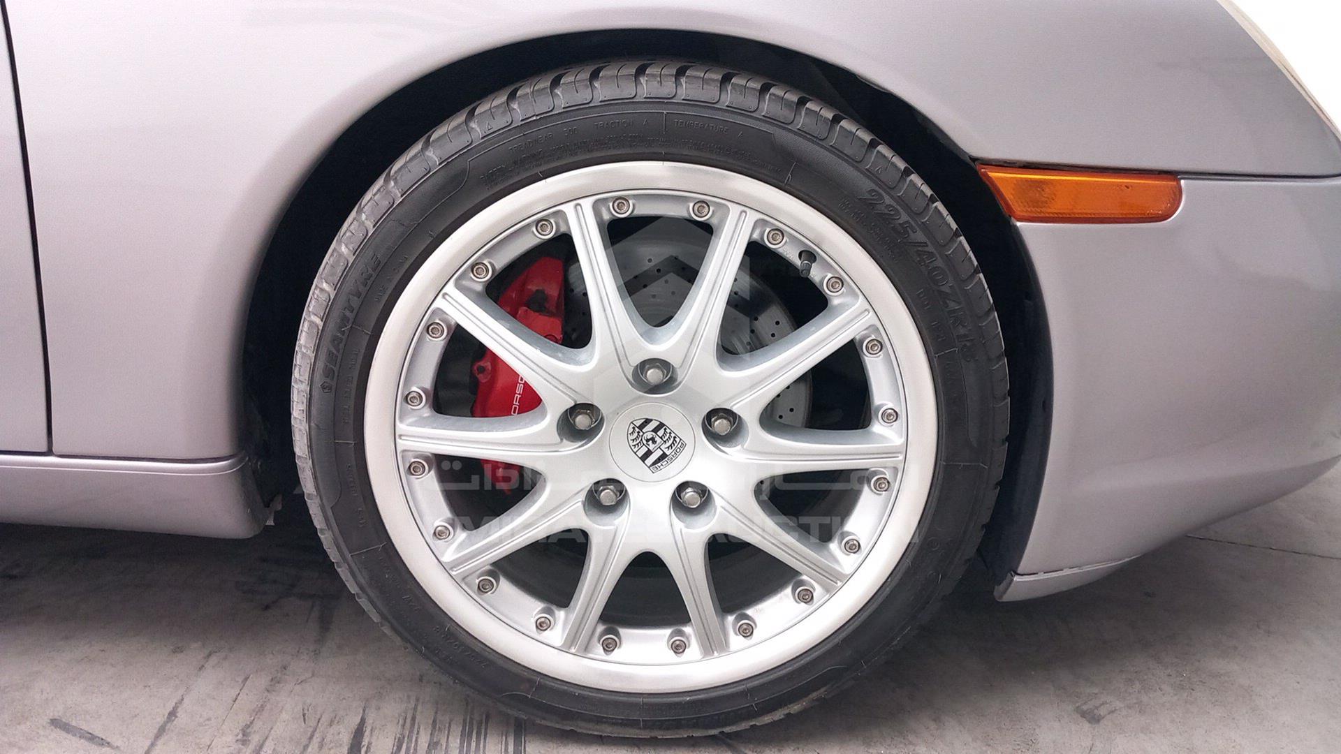 2001 PORSCHE BOXSTER VIN: WP0ZZZ98Z1U640889
