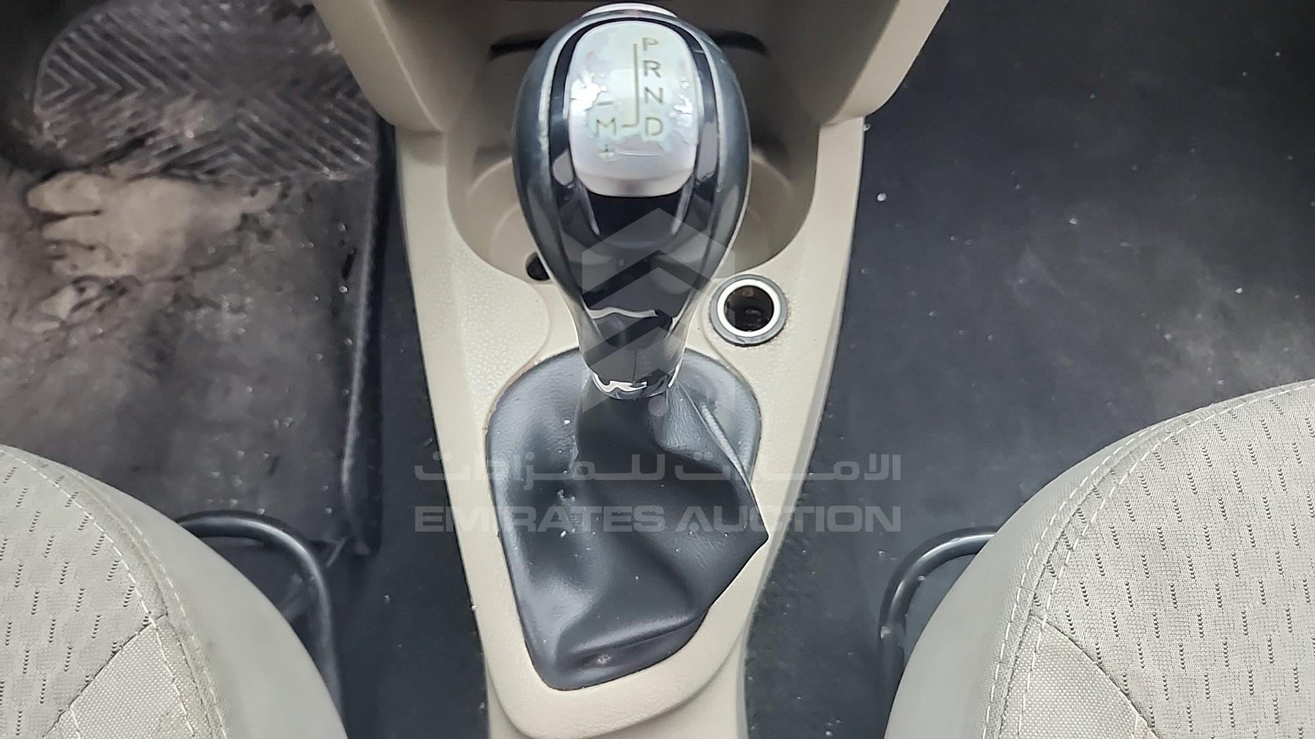 2017 RENAULT SYMBOL VIN: VF14SRAB6HT518798