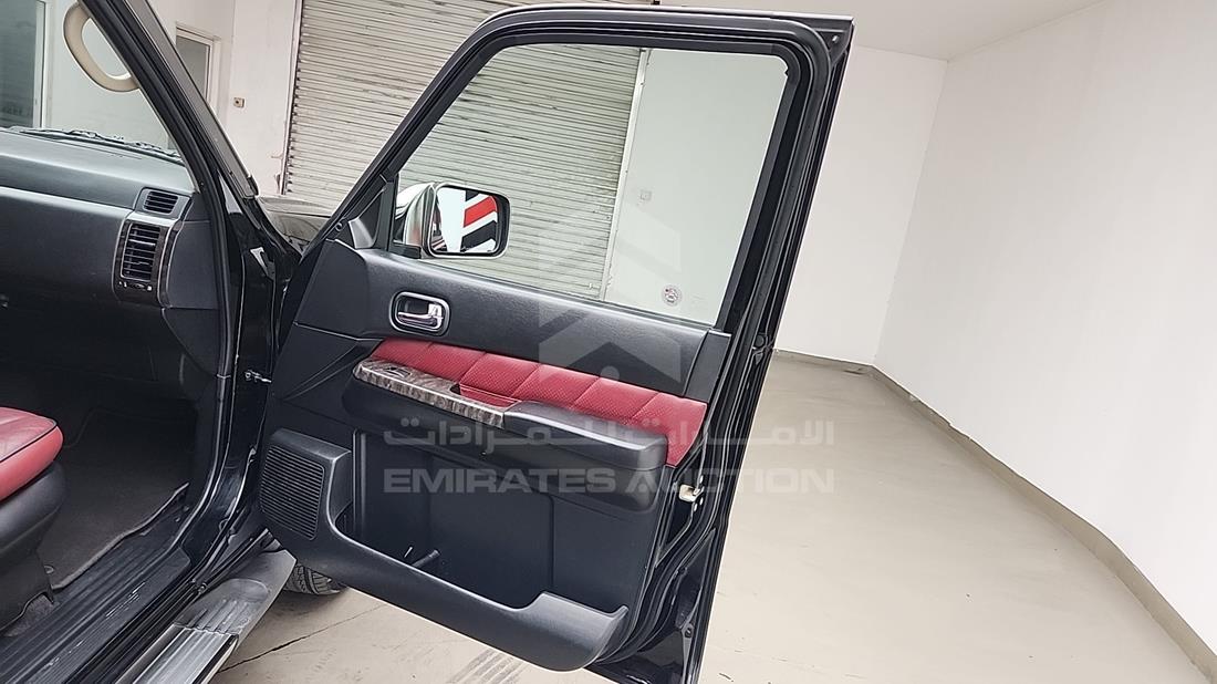2023 Nissan Patrol — Front Right Door — Photo 32
