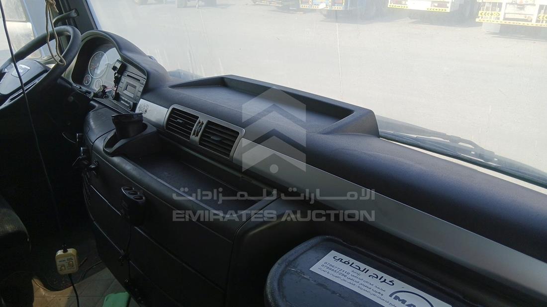 Man — Front Right Passenger Dashboard View — Photo 20