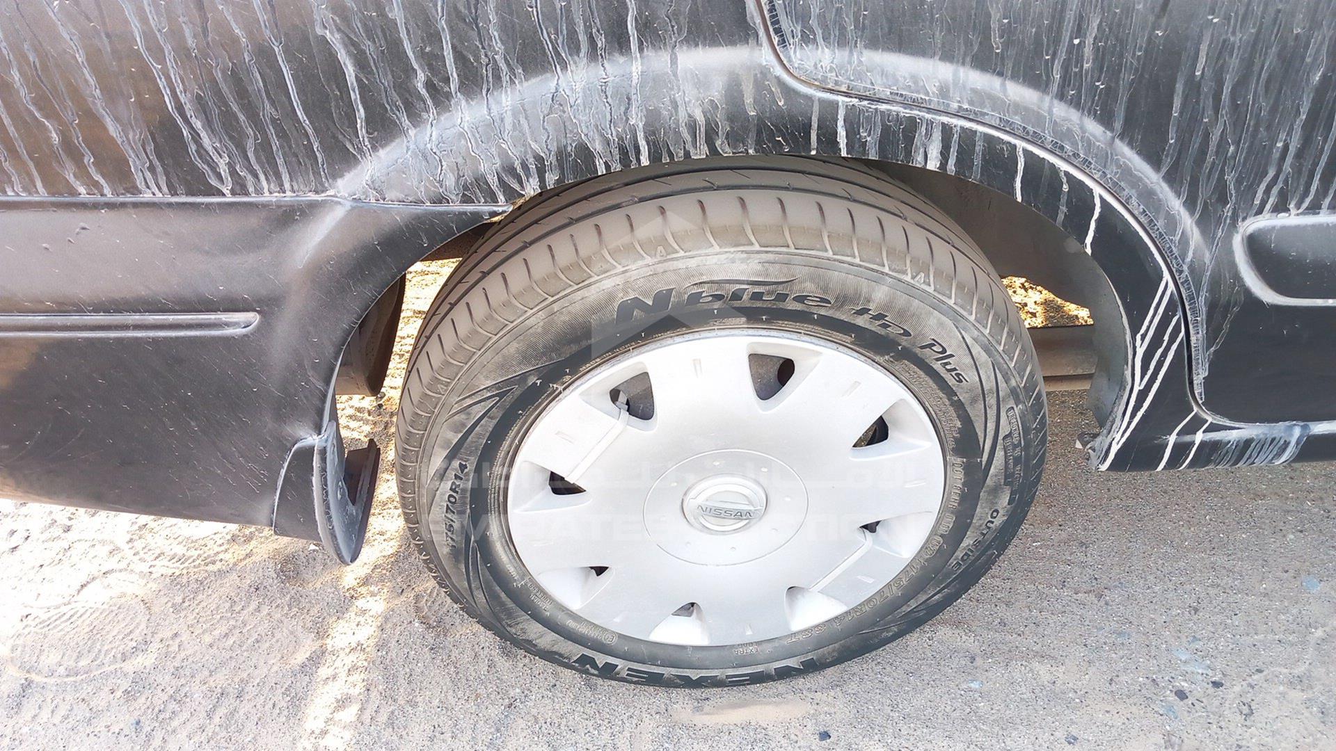2005 NISSAN SUNNY VIN: JN1FN61C35W085964