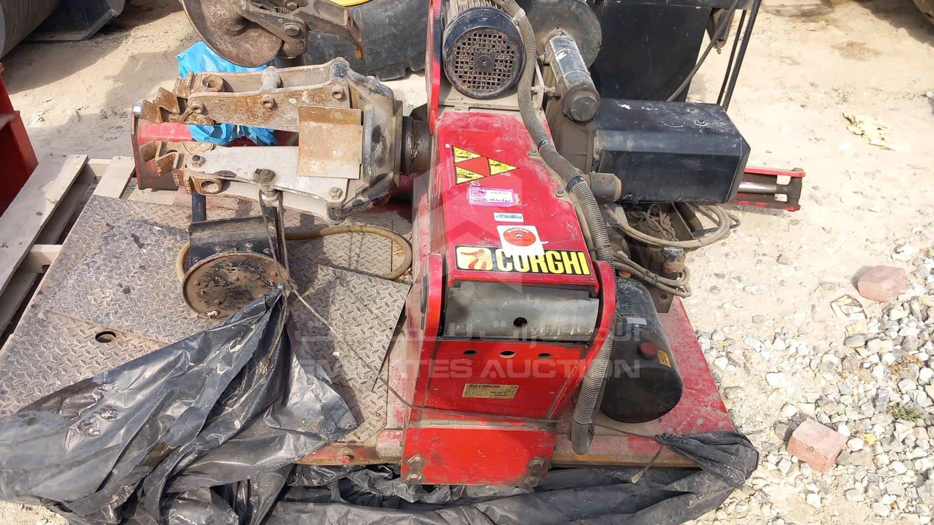 2009 UNDEFINED TIRE EQUIPMENT VIN: P02339