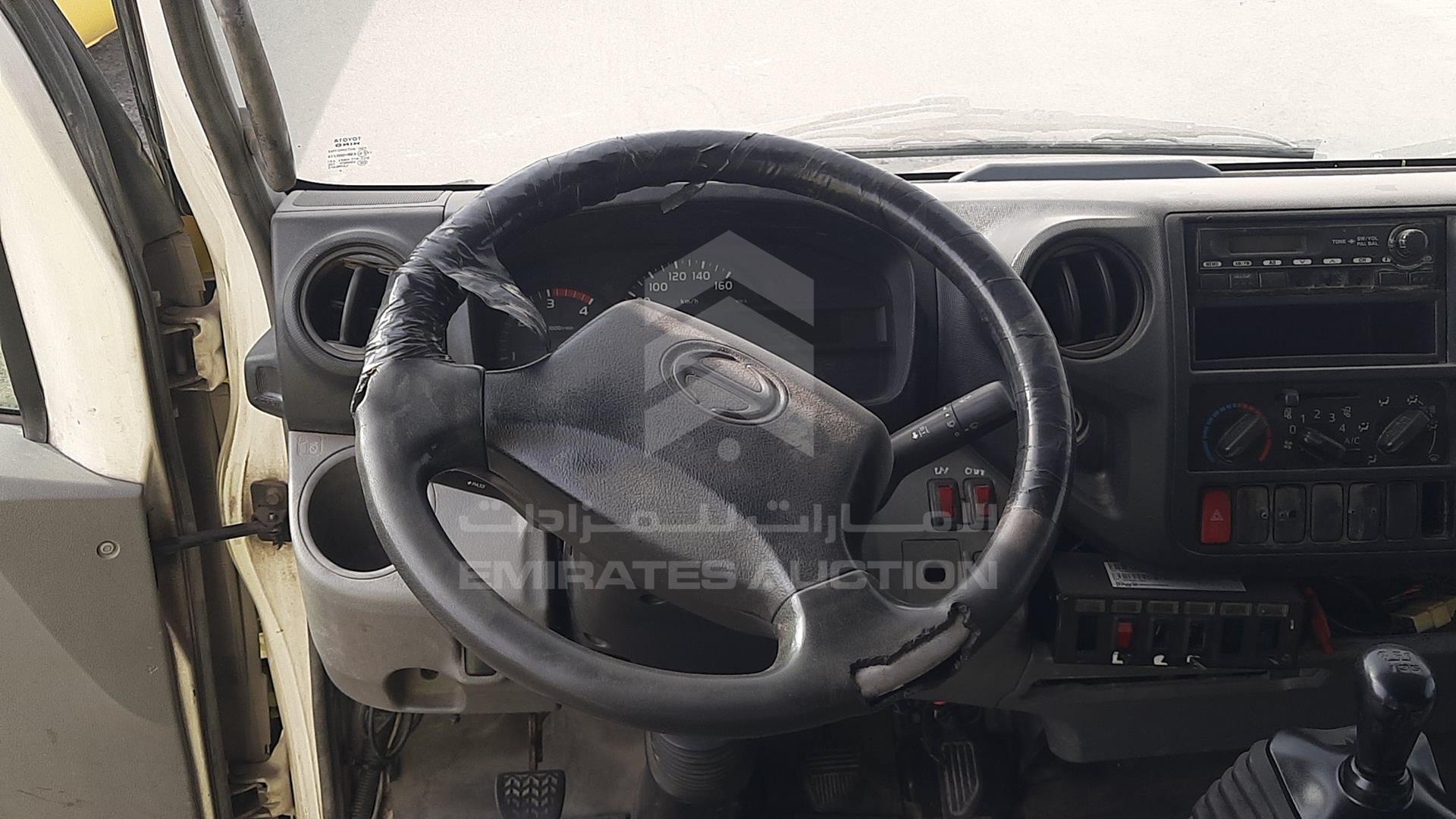 2015 HINO 300 VIN: JHHLCK1H9FK008287