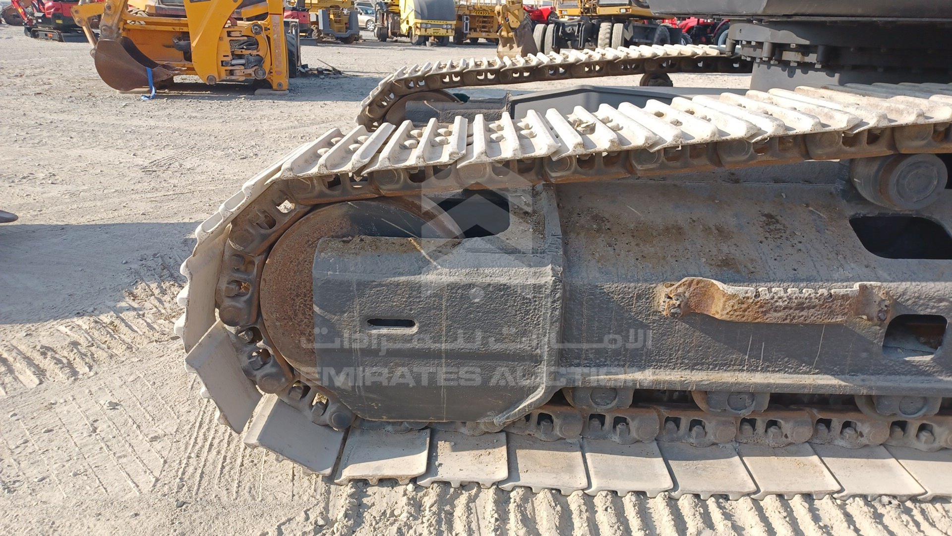 2022 HITACHI EXCAVATOR VIN: HCM1V400C00031293
