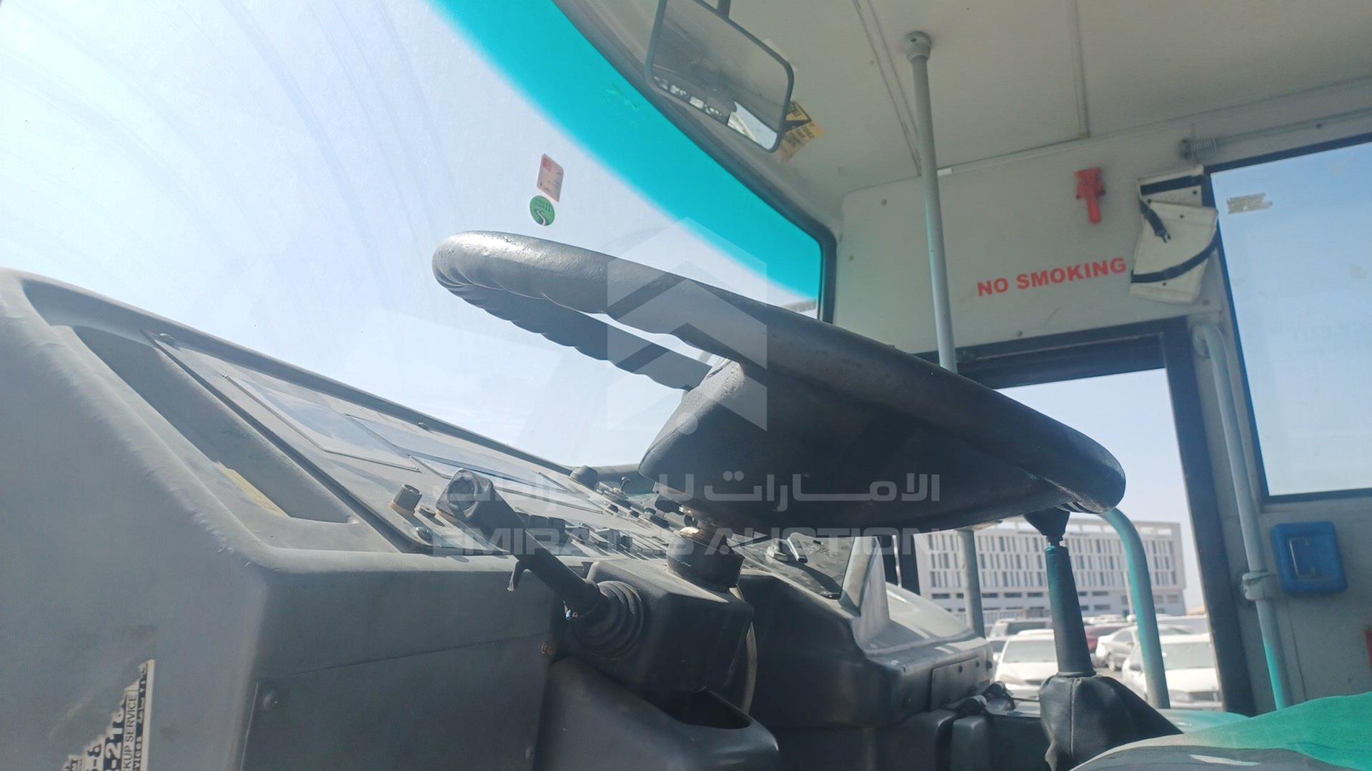 2016 TATA LPO1618 VIN: MAT449252G0L01936