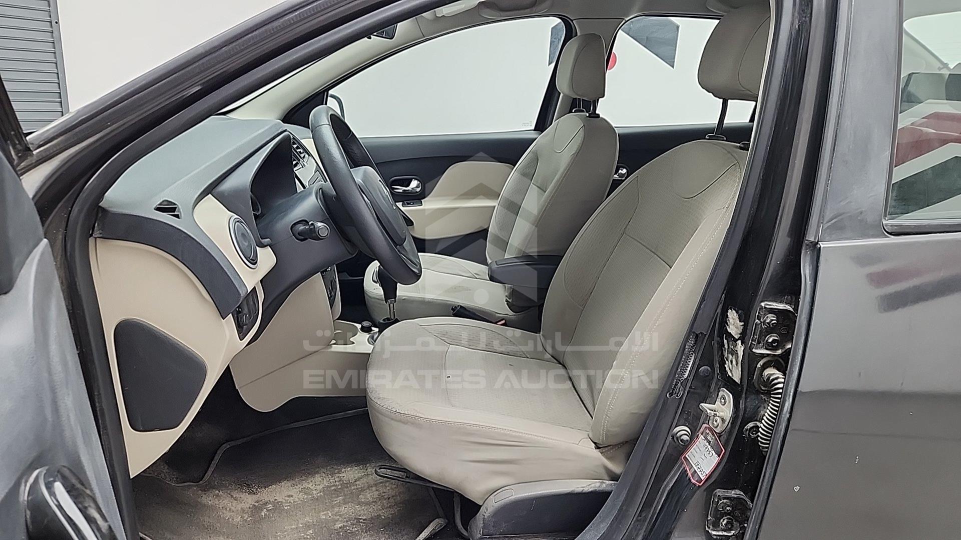 2017 RENAULT SYMBOL VIN: VF14SRAB7HT509463
