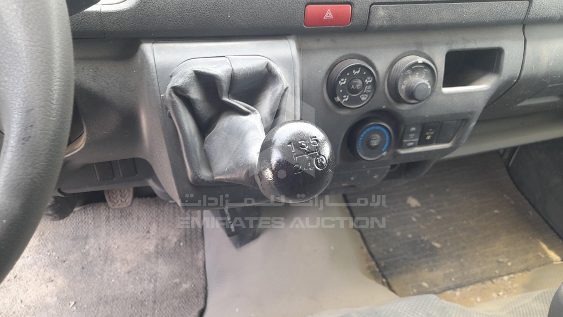 2014 TOYOTA HIACE VIN: JTGJX02P1E5035945