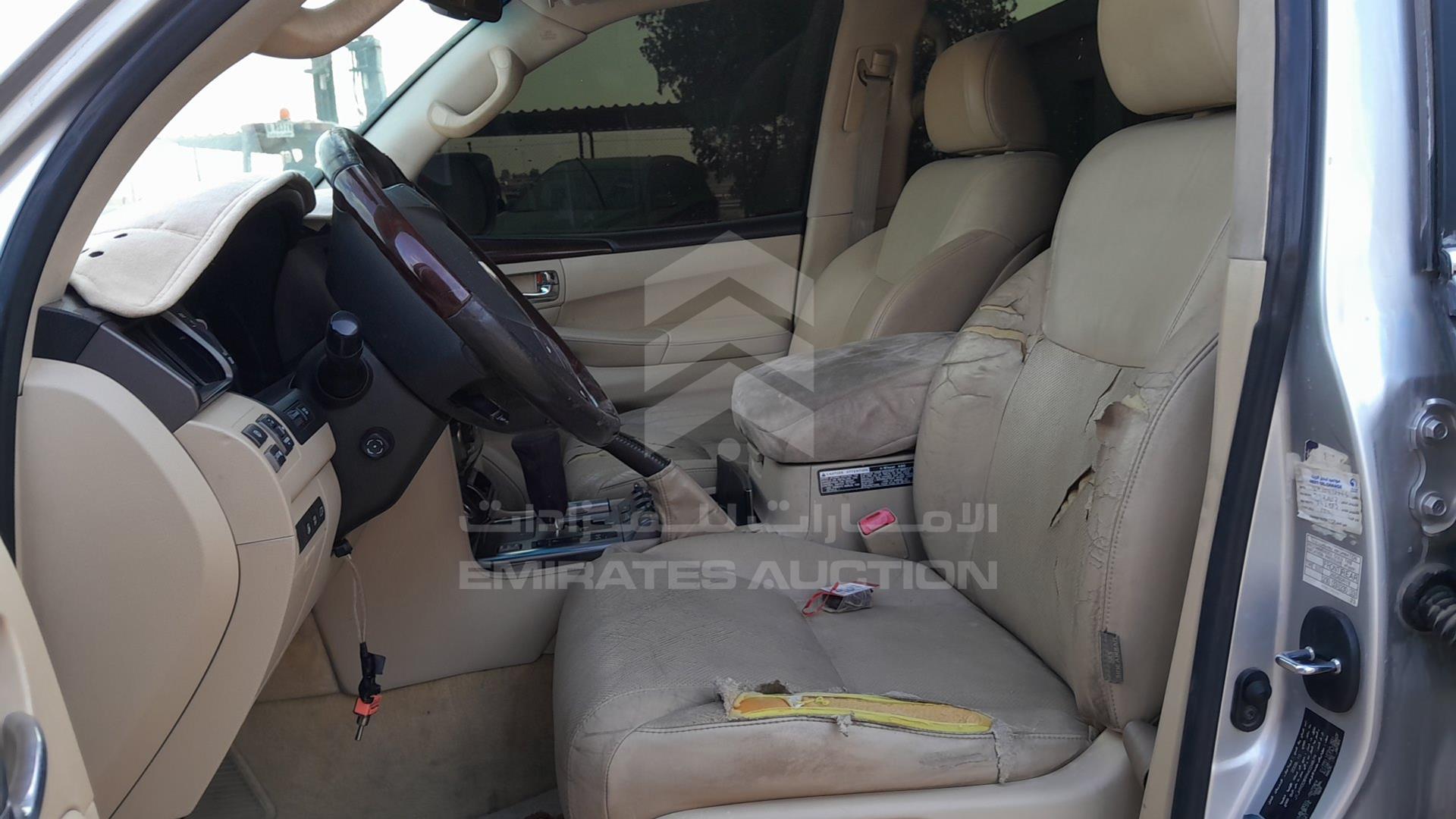 2009 LEXUS LX 570 VIN: JTJHY00W994024879