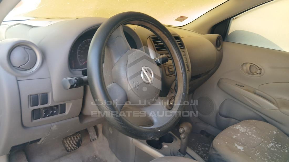 نيسان صني 2012 — زاوية واجهة السائق الأمامية اليسرى — صورة 11