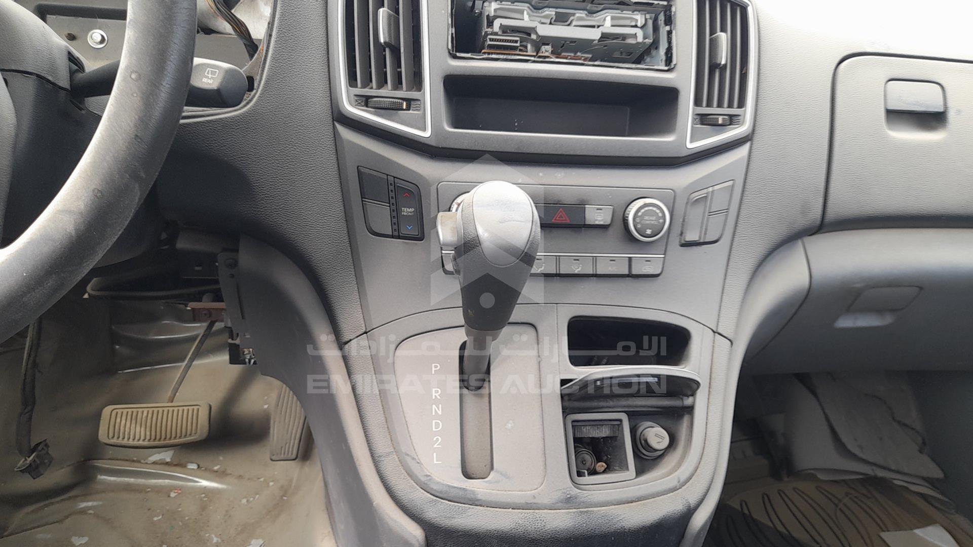 2016 HYUNDAI H1 VIN: KMJWA37R7GU774742