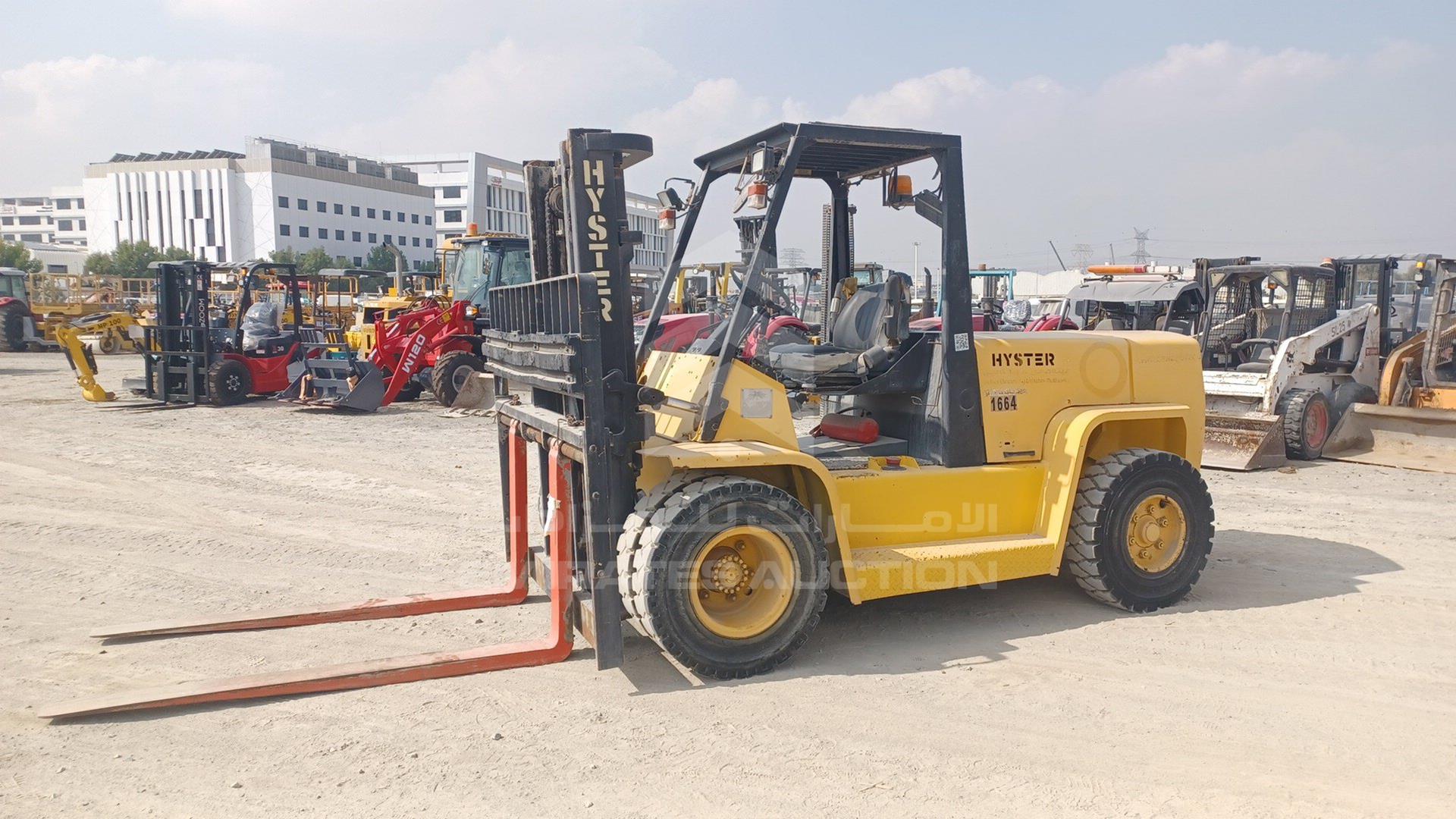 2001 HYSTER --- VIN: F006A11422Y