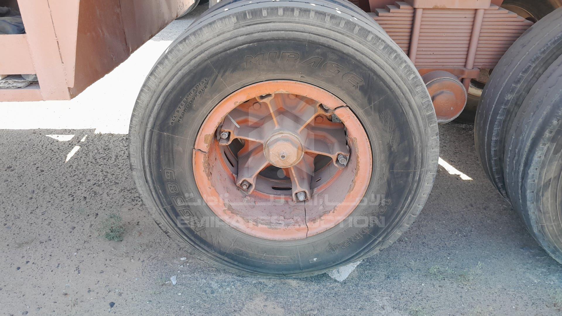 2002 TRAILER LOCAL VIN: D045852DXBTRAILER