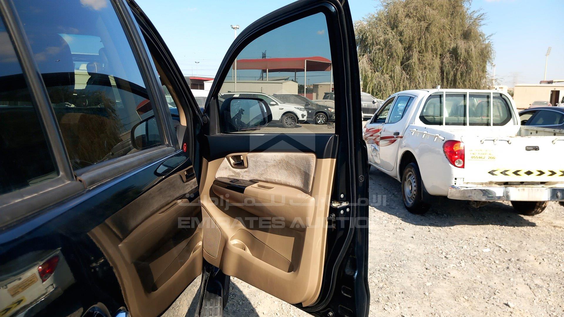 2015 TOYOTA FORTUNER VIN: MHFYU59G4F7039540