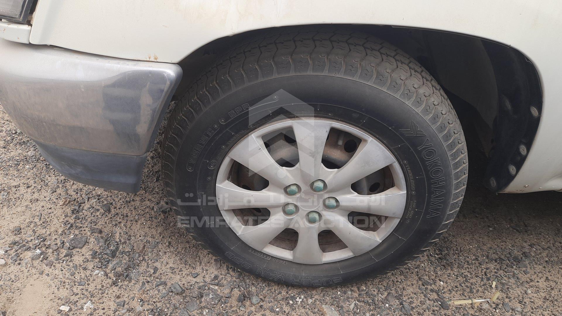 2004 TOYOTA HILUX VIN: JTFEM426740137615