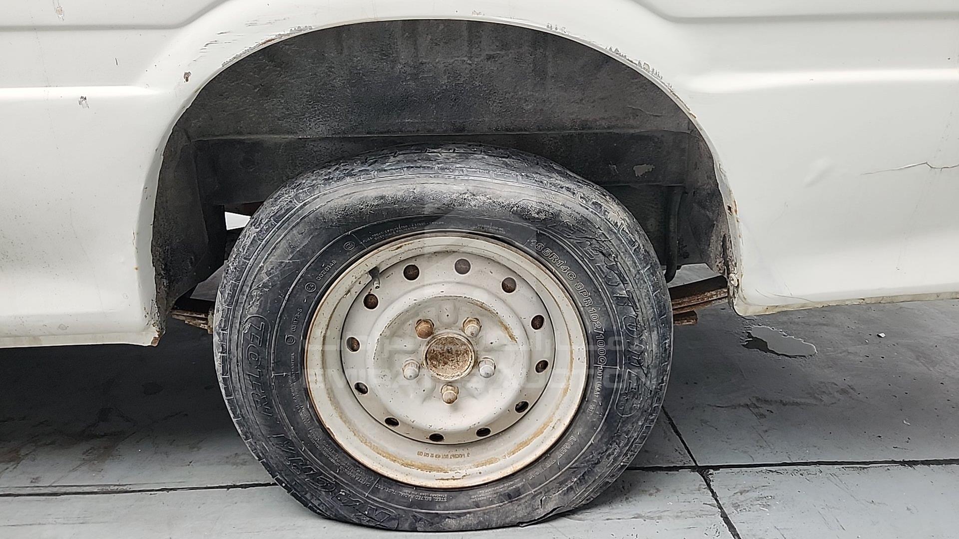 1996 TOYOTA HIACE VIN: RZH1150002818