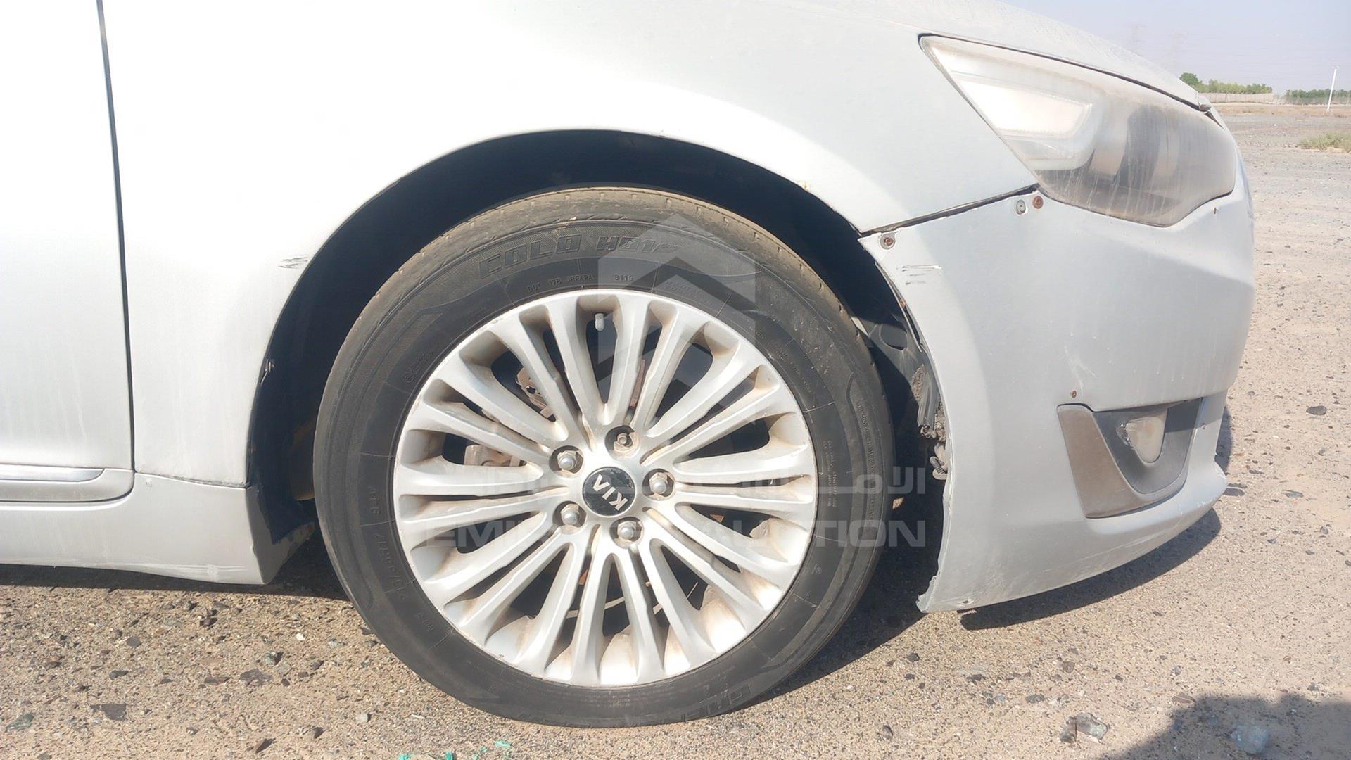 2016 KIA CADENZA VIN: KNALM4149G5199120
