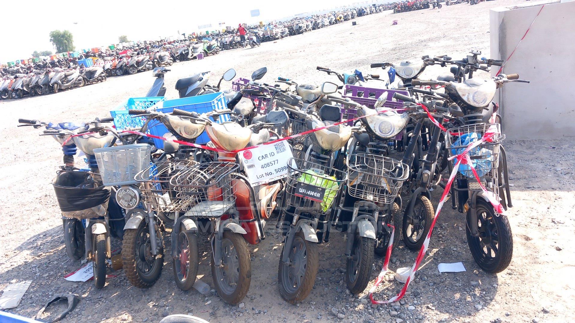 0 UNDEFINED 20 ELECTRIC BIKES VIN: 8V500WGS230401349