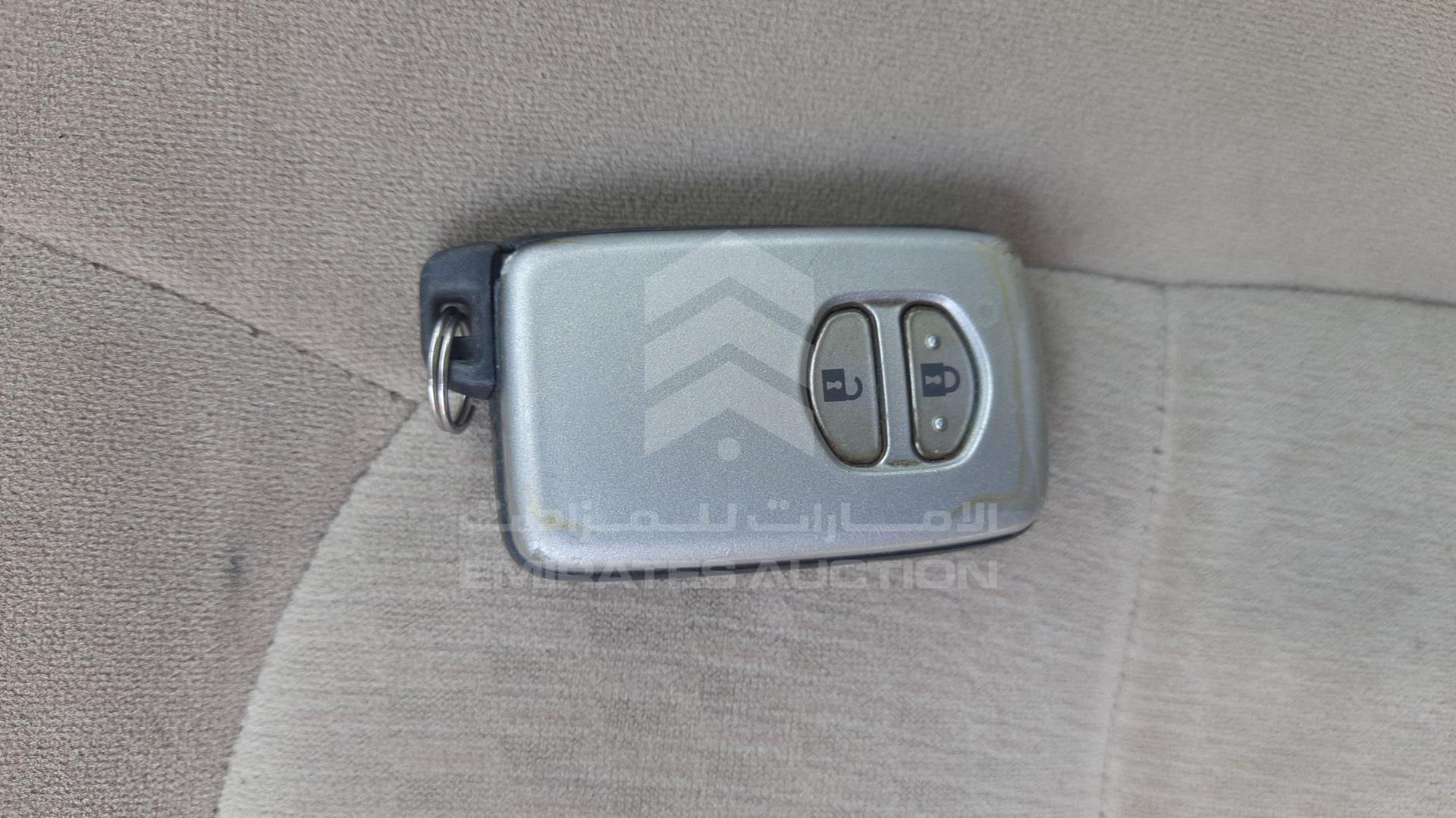 2013 TOYOTA LAND CRUISER VIN: JTMDU09J3D5072580